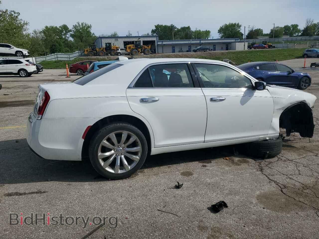 2017 CHRYSLER 300 - VIN: 2C3CCAEG6HH586456 - Фото 3