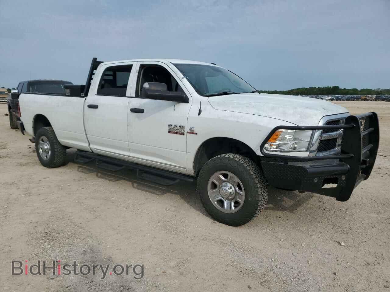 2017 RAM All Models - VIN: 3C6UR5HL6HG733770 - Photo 4