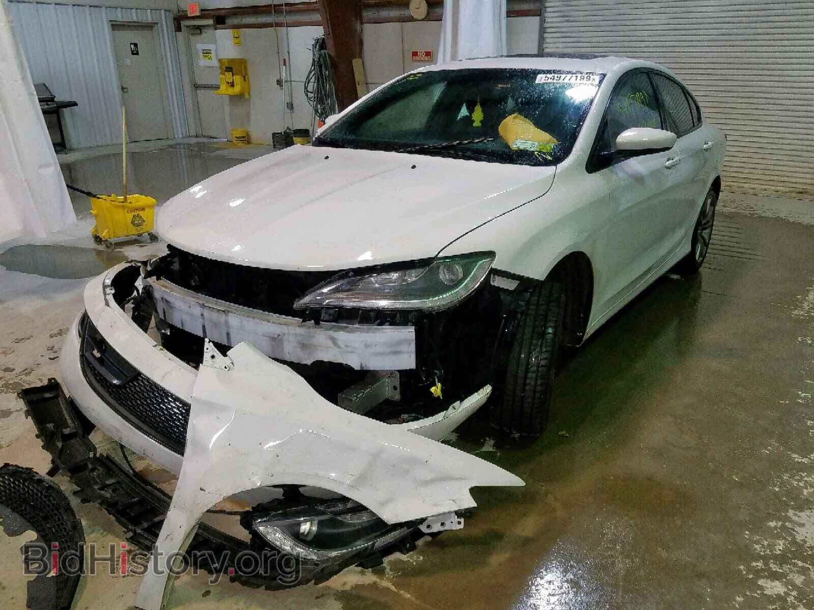 2015 CHRYSLER 200 - VIN: 1C3CCCBG2FN573000 - Фото 2