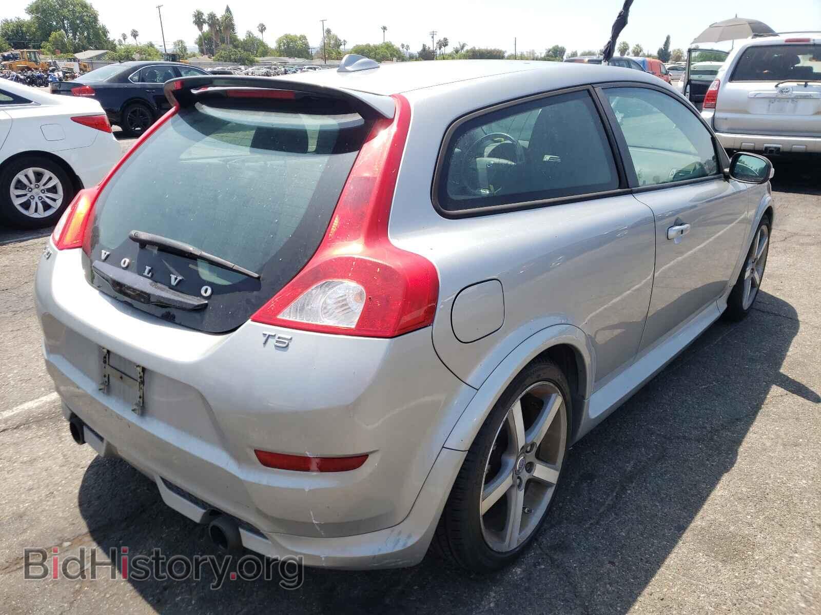 2011 VOLVO C30 - VIN: YV1672MK3B2240139 - Фото 4