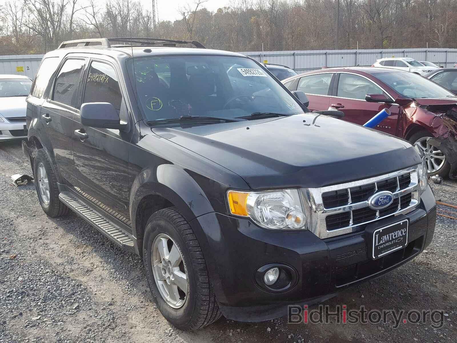 Photo 1FMCU9D73BKC21348 - FORD ESCAPE XLT 2011