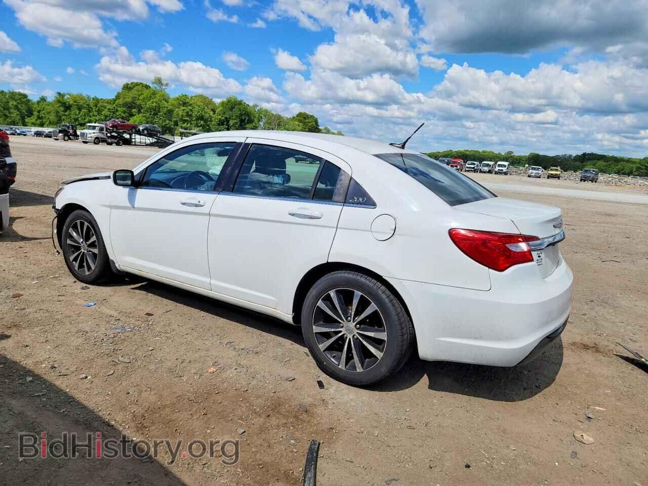 2013 CHRYSLER 200 - VIN: 1C3CCBBG7DN715848 - Photo 2
