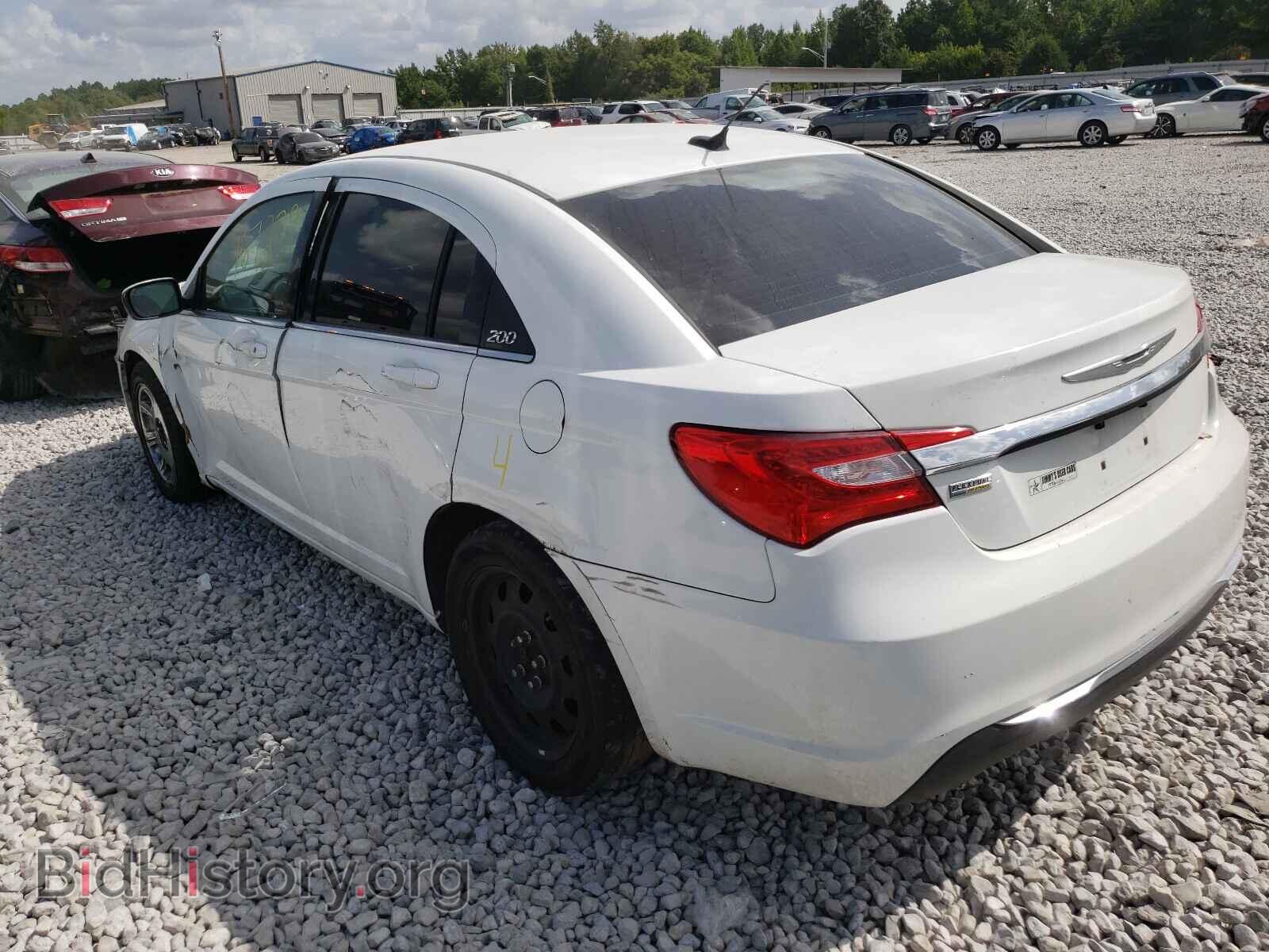 2013 CHRYSLER 200 - VIN: 1C3CCBAG2DN634211 - Фото 3