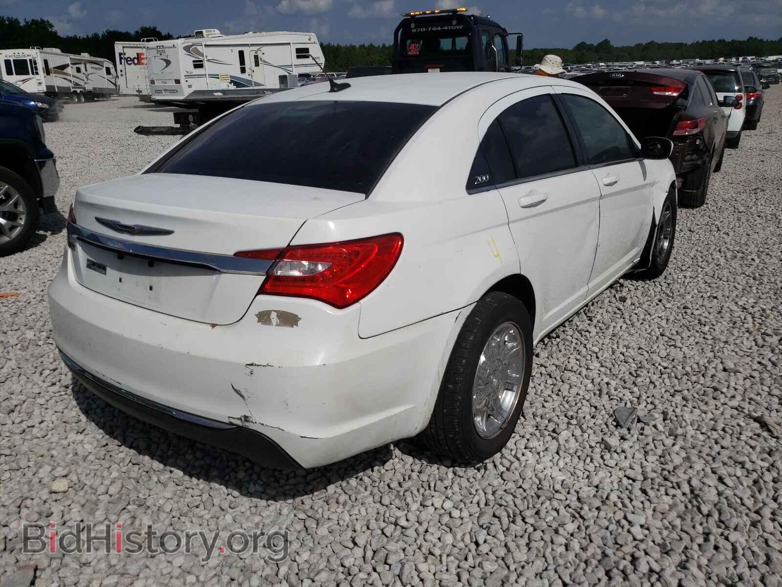 2013 CHRYSLER 200 - VIN: 1C3CCBAG2DN634211 - Фото 4