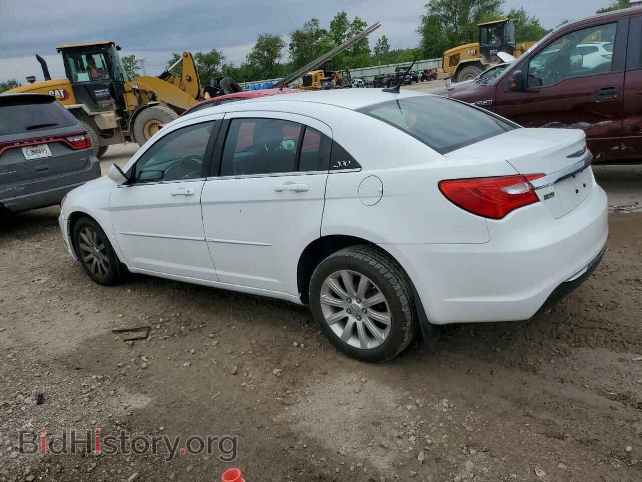 2013 CHRYSLER 200 - VIN: 1C3CCBBG3DN659553 - Фото 2