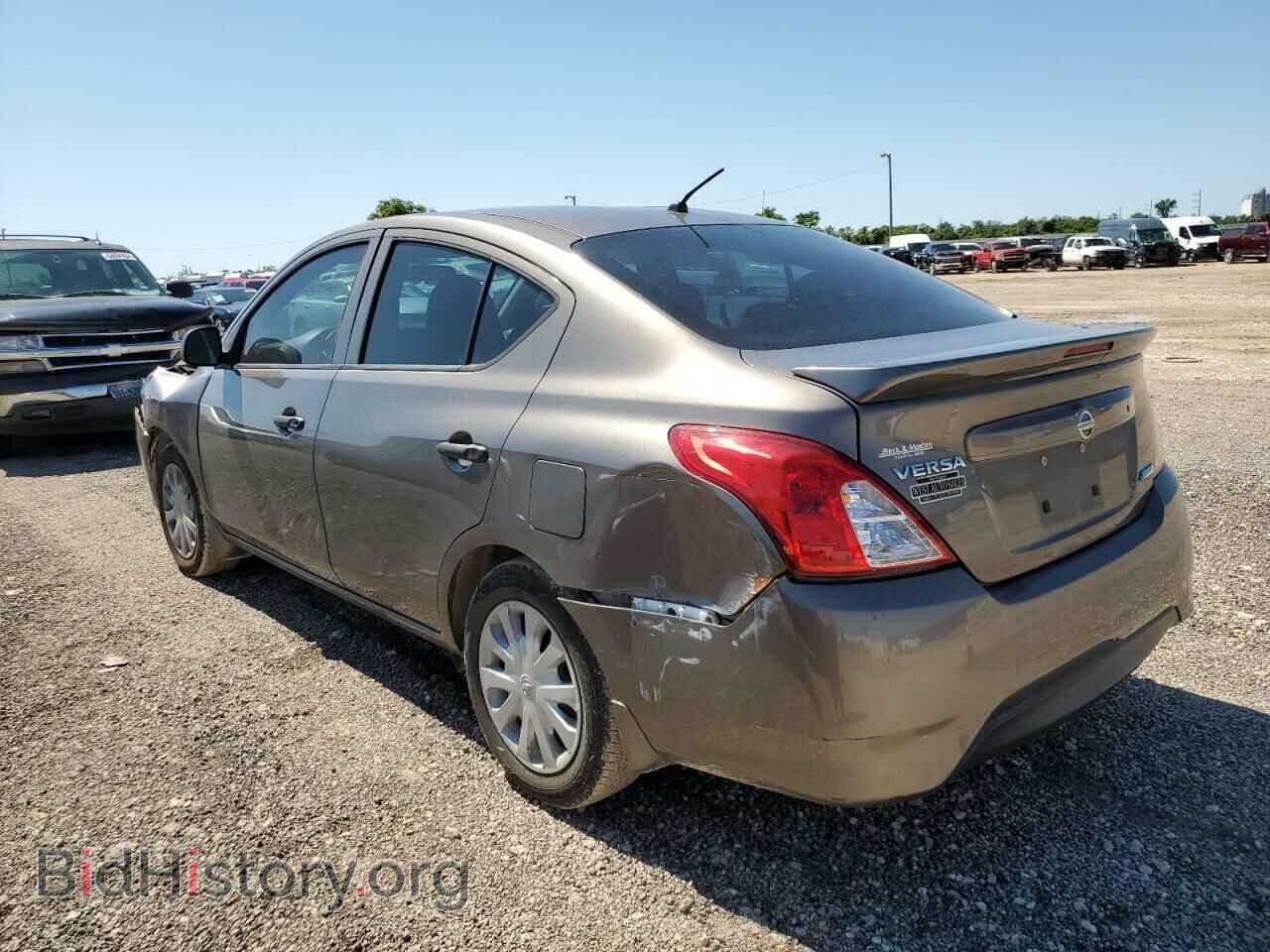 2015 NISSAN VERSA - VIN: 3N1CN7AP7FL864951 - Фото 2