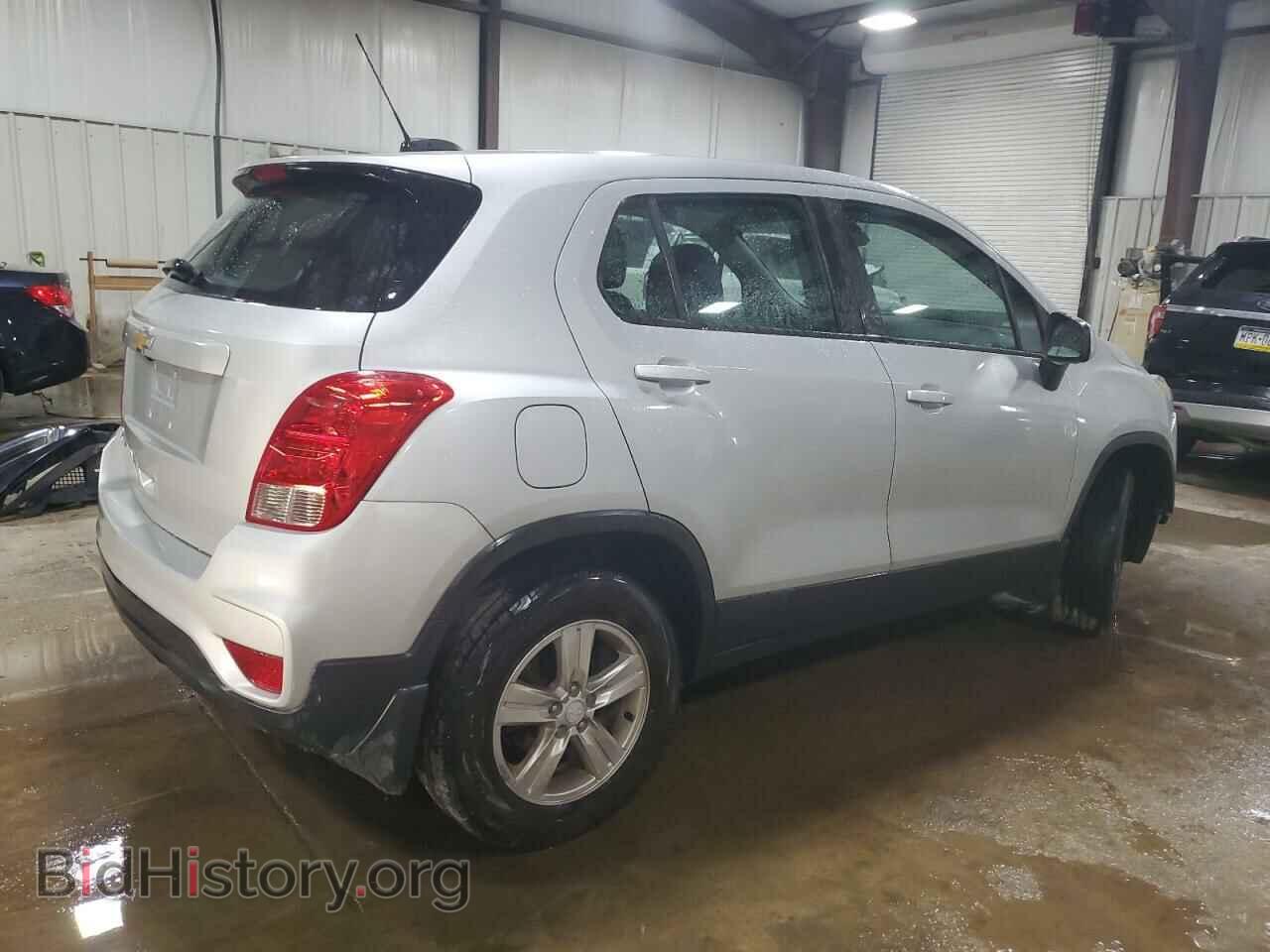 2017 CHEVROLET TRAX - VIN: 3GNCJNSB1HL275002 - Фото 3