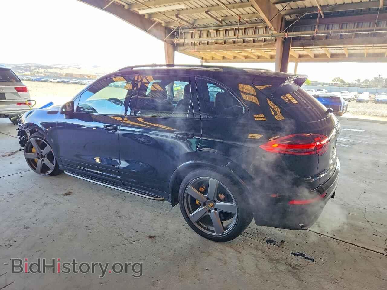 2017 PORSCHE CAYENNE - VIN: WP1AC2A26HLA97026 - Фото 2