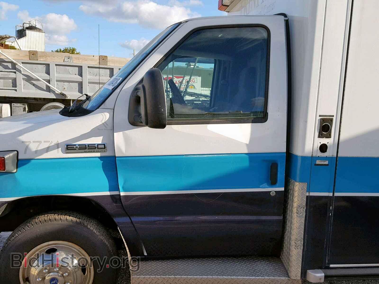 2010 FORD ECONOLINE - VIN: 1FDWE3FP8ADA40138 - Photo 9