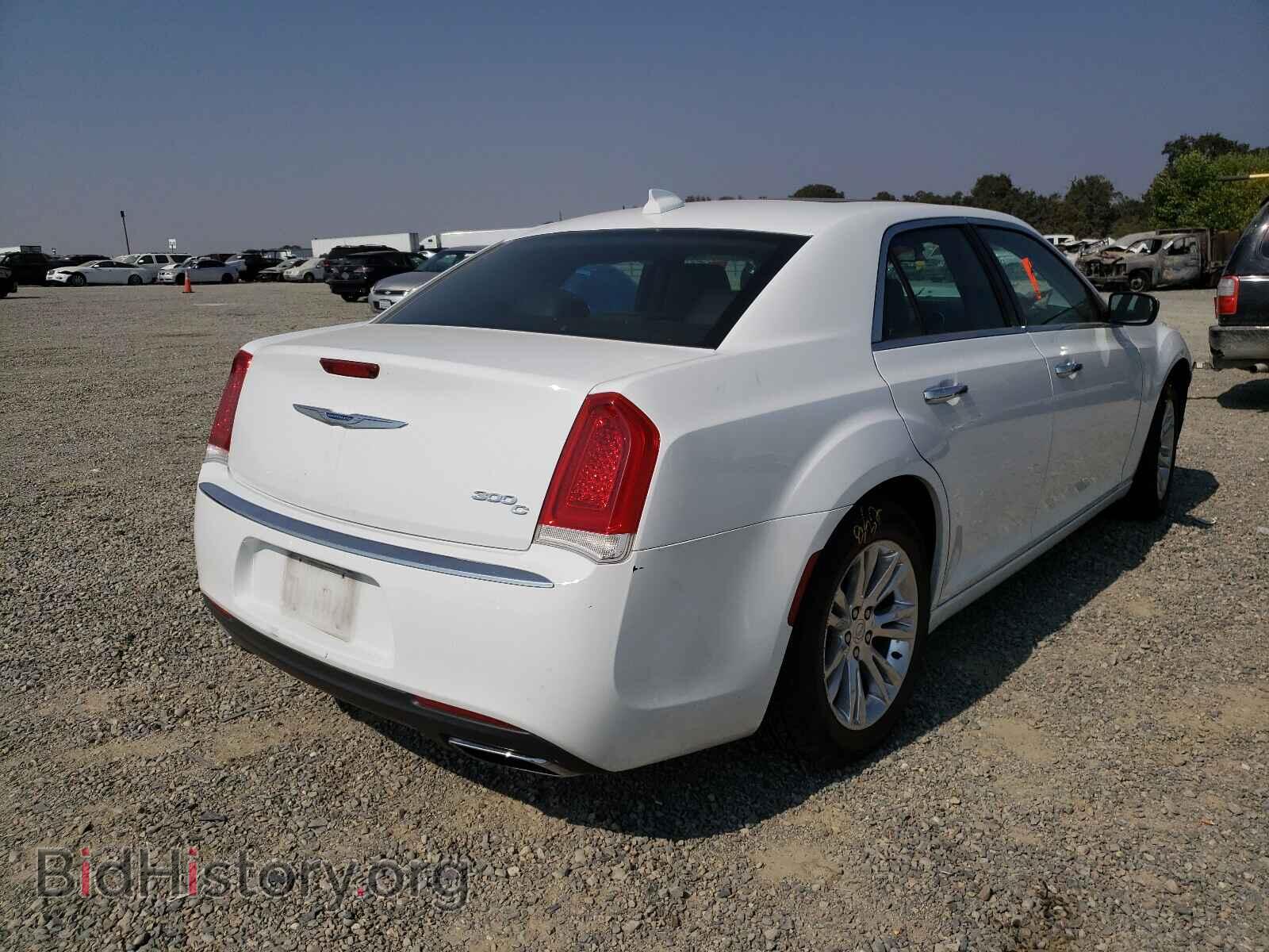 2017 CHRYSLER 300 - VIN: 2C3CCAEG4HH580008 - Фото 4