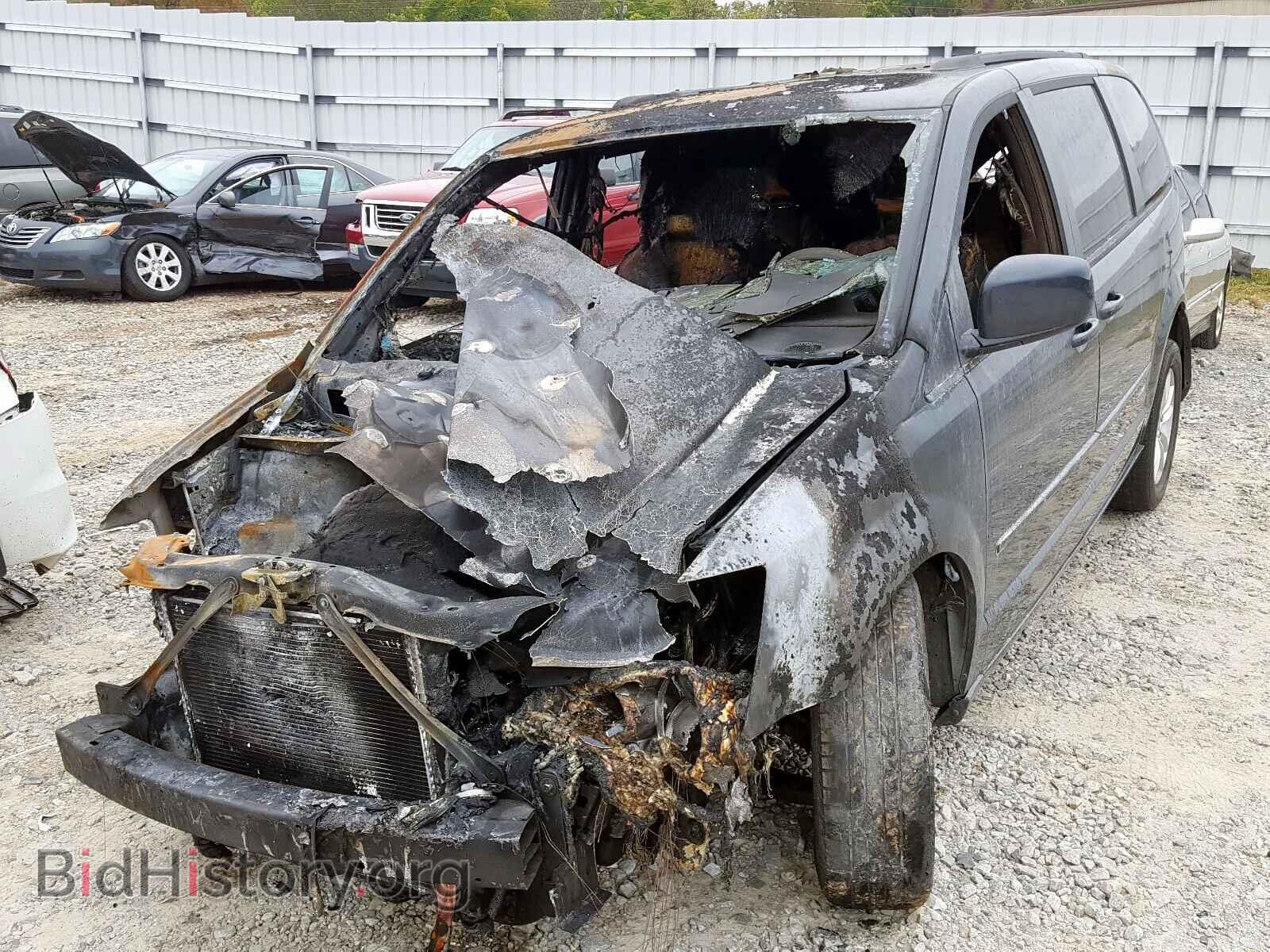 2014 DODGE CARAVAN - VIN: 2C4RDGCGXER181859 - Фото 2