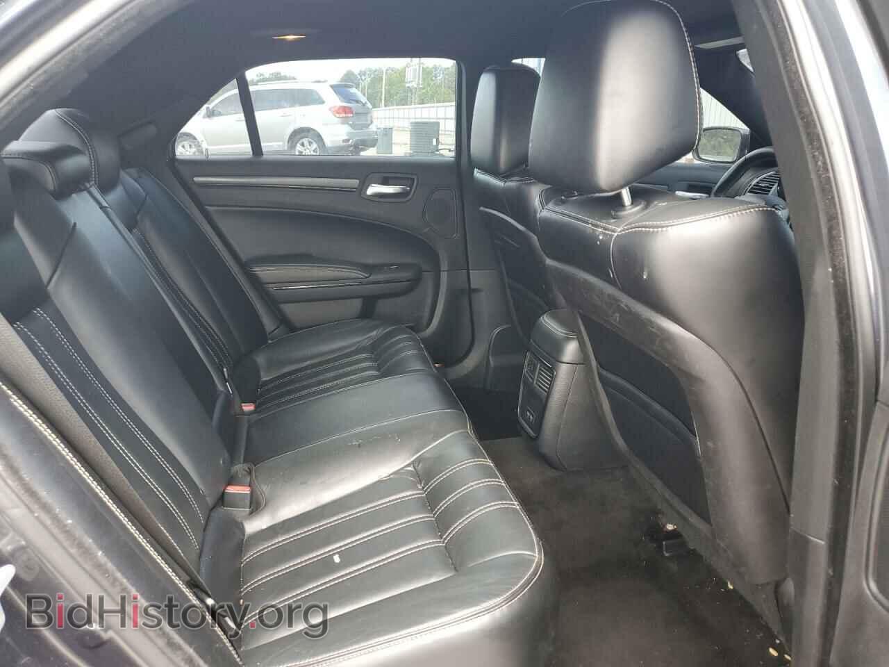 2016 CHRYSLER 300 - VIN: 2C3CCABG4GH144830 - Фото 10