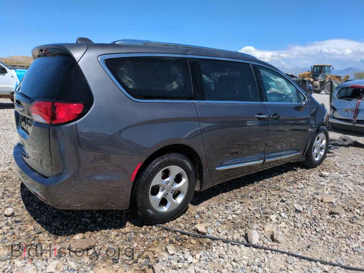 2017 CHRYSLER PACIFICA - VIN: 2C4RC1EG1HR727465 - Photo 3