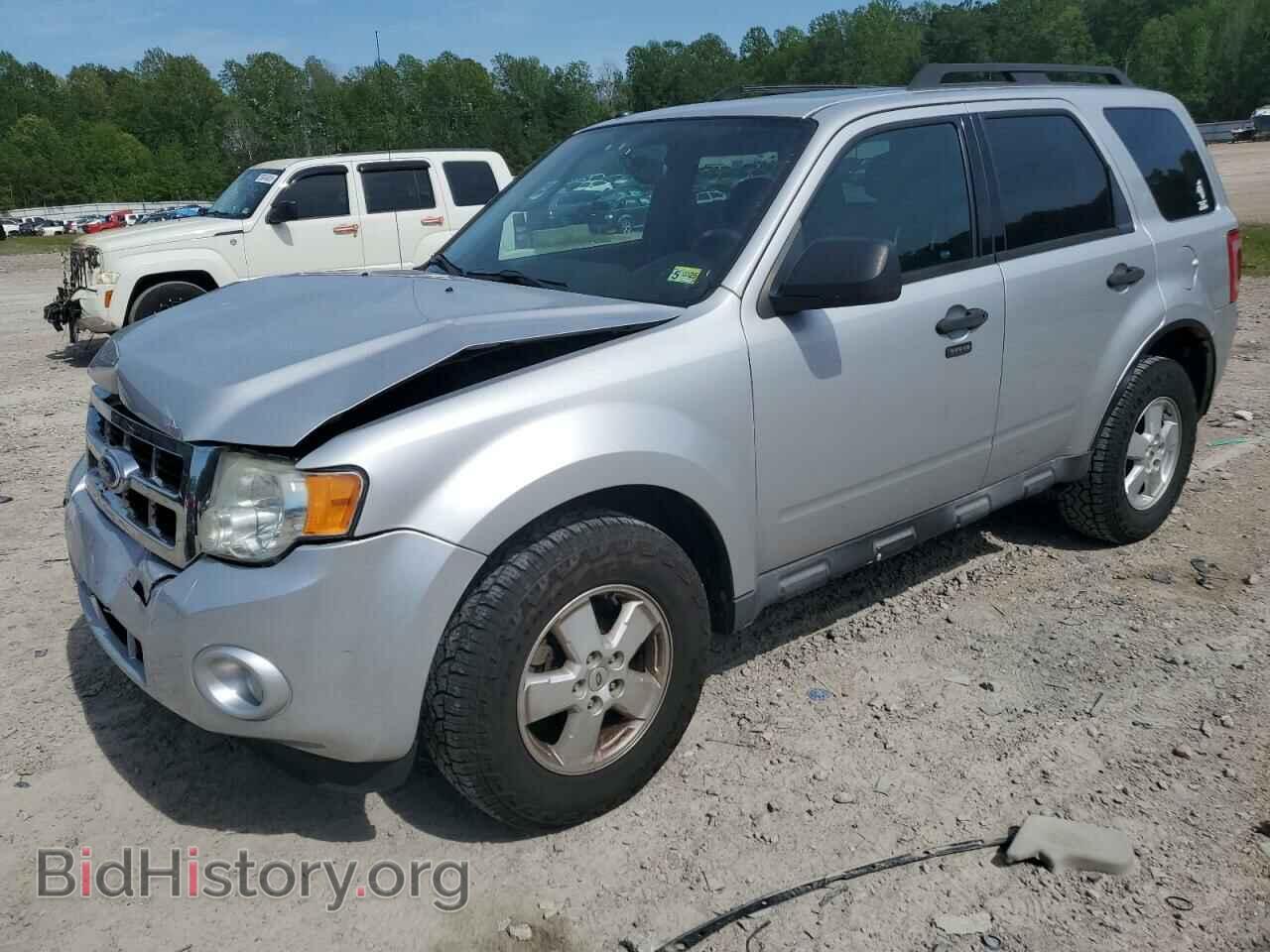 Фотография 1FMCU0DG1BKC01613 - FORD ESCAPE 2011