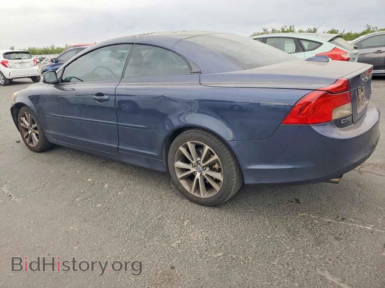 2013 VOLVO C70 - VIN: YV1672MC9DJ139253 - Фото 2