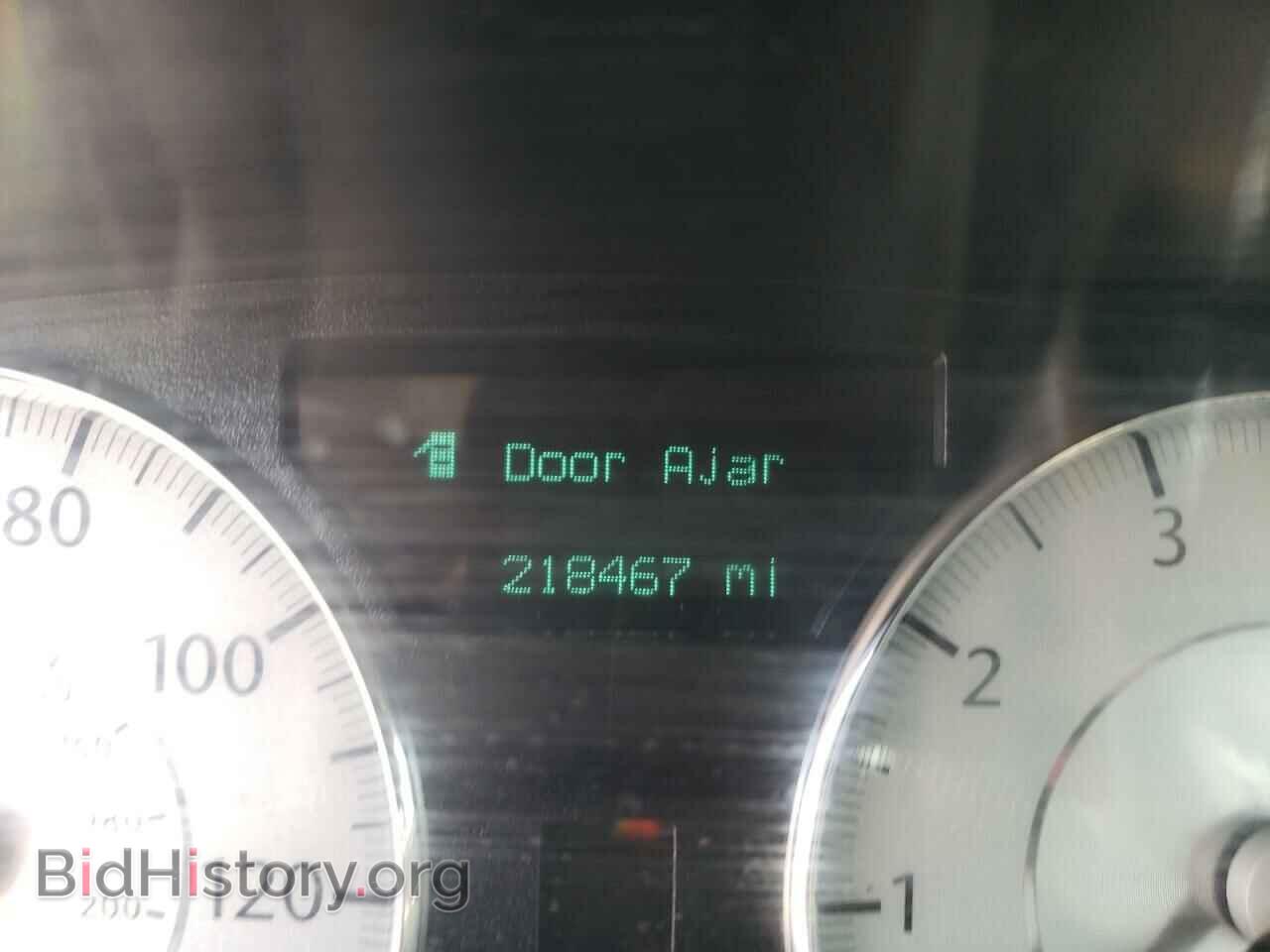 2008 CHRYSLER 300 - VIN: 2C3LA33G68H210117 - Фото 8