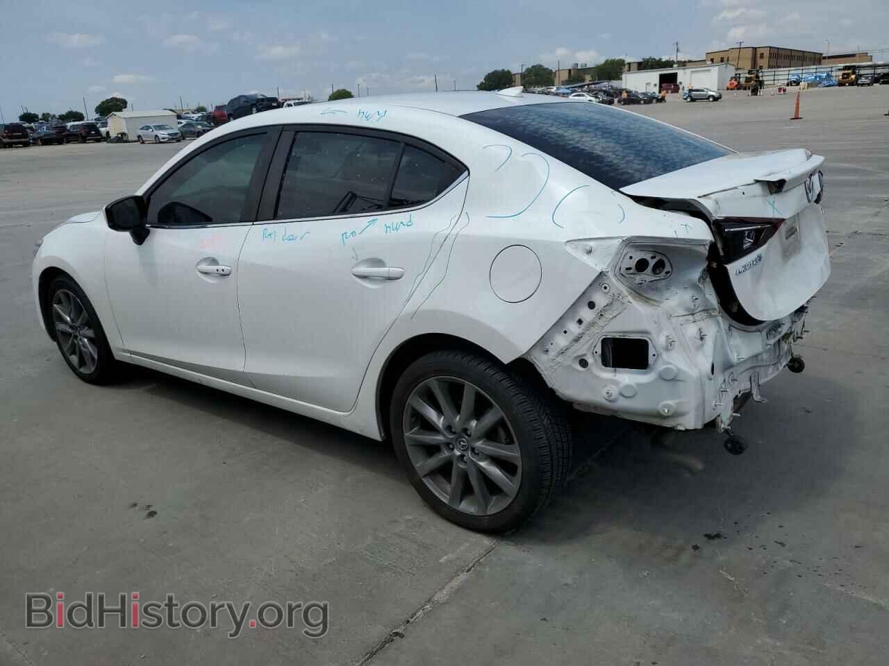 2018 MAZDA 3 - VIN: 3MZBN1V30JM229292 - Фото 2