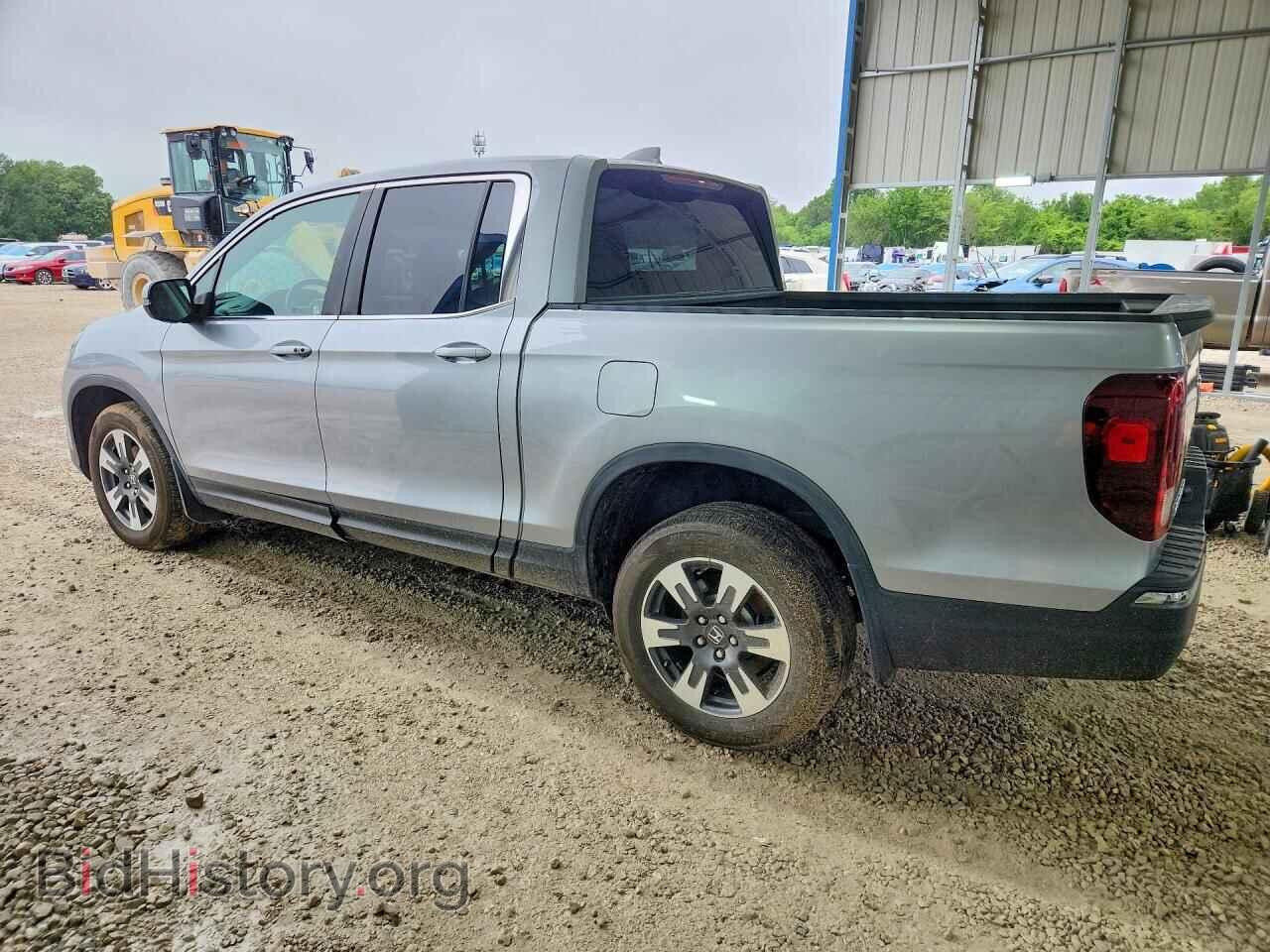 2017 HONDA RIDGELINE - VIN: 5FPYK3F57HB032126 - Photo 2