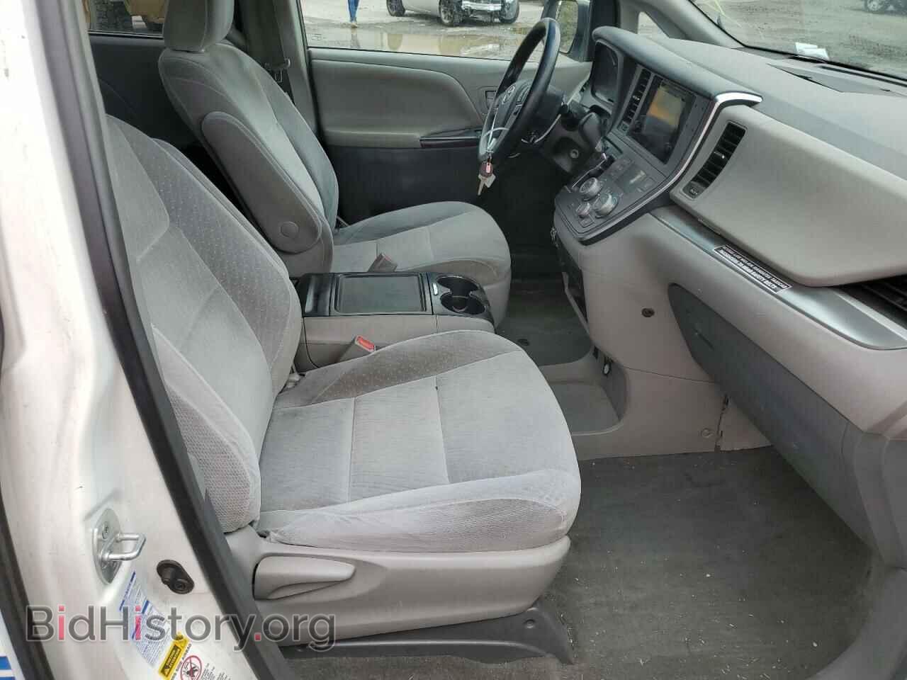 2017 TOYOTA SIENNA - VIN: 5TDJZ3DC7HS149353 - Фото 5