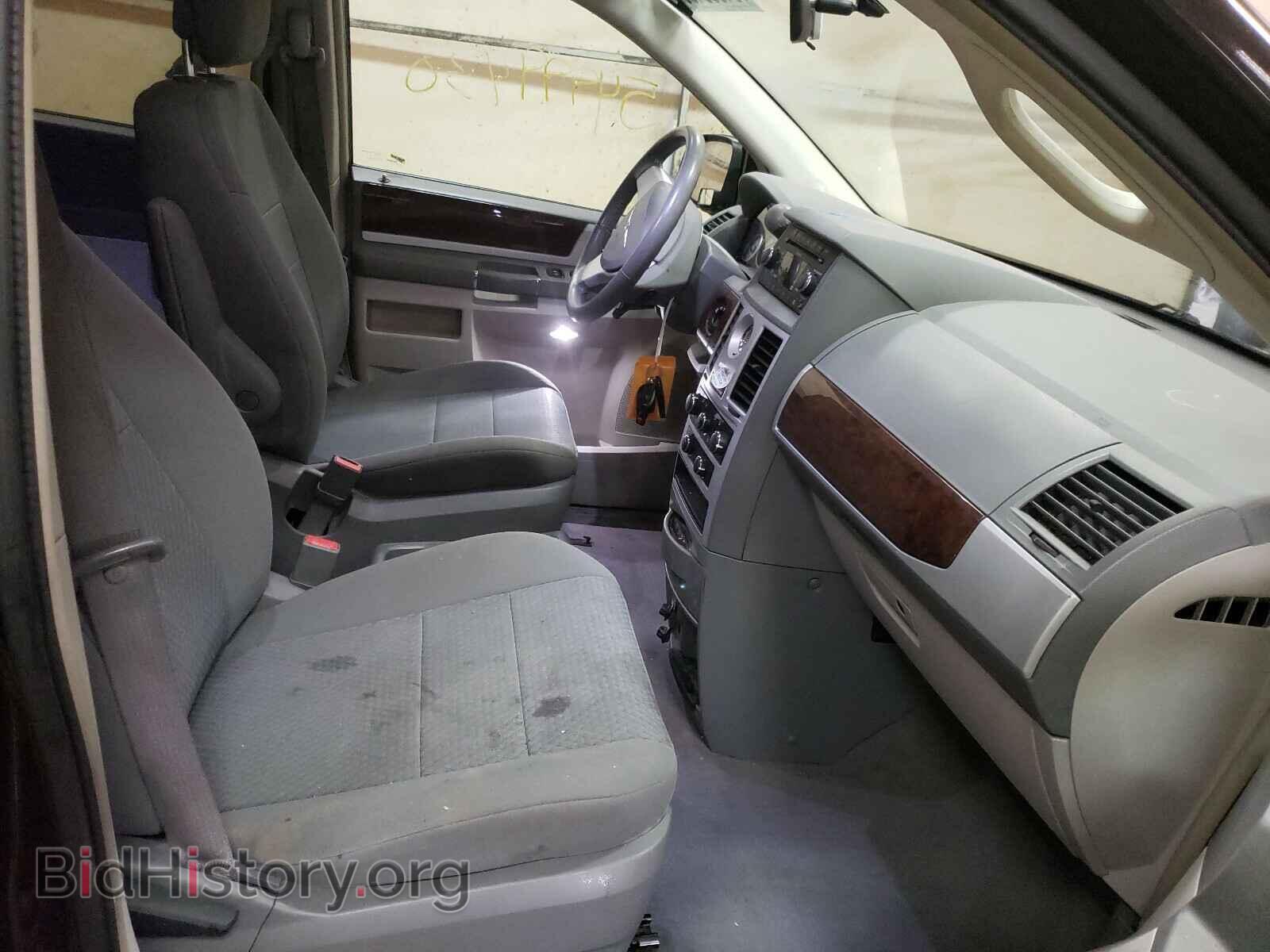2010 CHRYSLER MINIVAN - VIN: 2A4RR5D15AR421890 - Фото 5