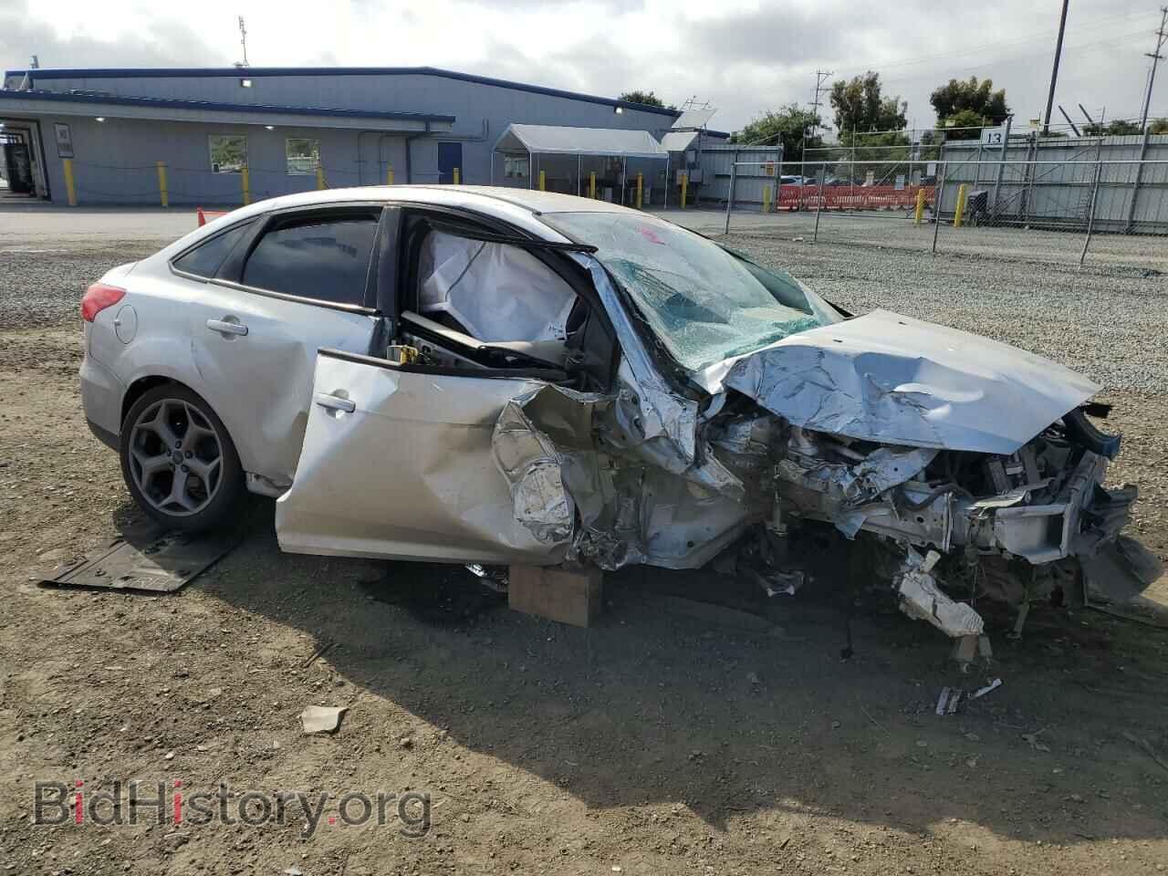 2018 FORD FOCUS - VIN: 1FADP3FE1JL223865 - Фото 4