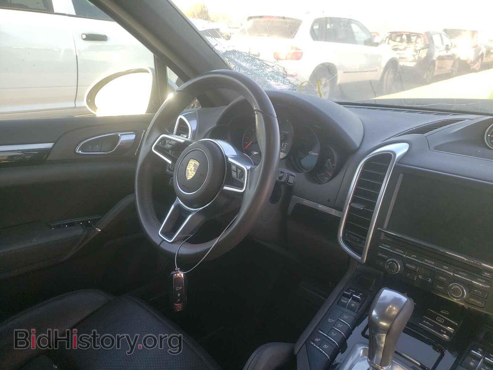 2016 PORSCHE CAYENNE - VIN: WP1AA2A28GKA12875 - Фото 9
