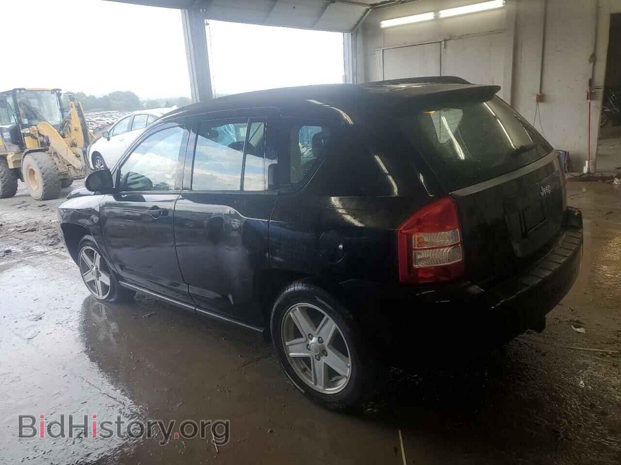 2007 JEEP COMPASS - VIN: 1J8FT47W37D161358 - Photo 2