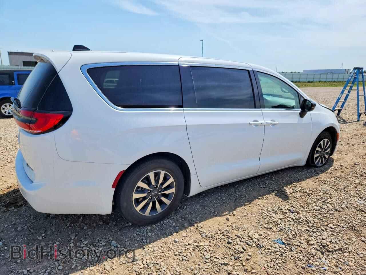 2024 CHRYSLER PACIFICA - VIN: 2C4RC1S73RR118285 - Фото 3