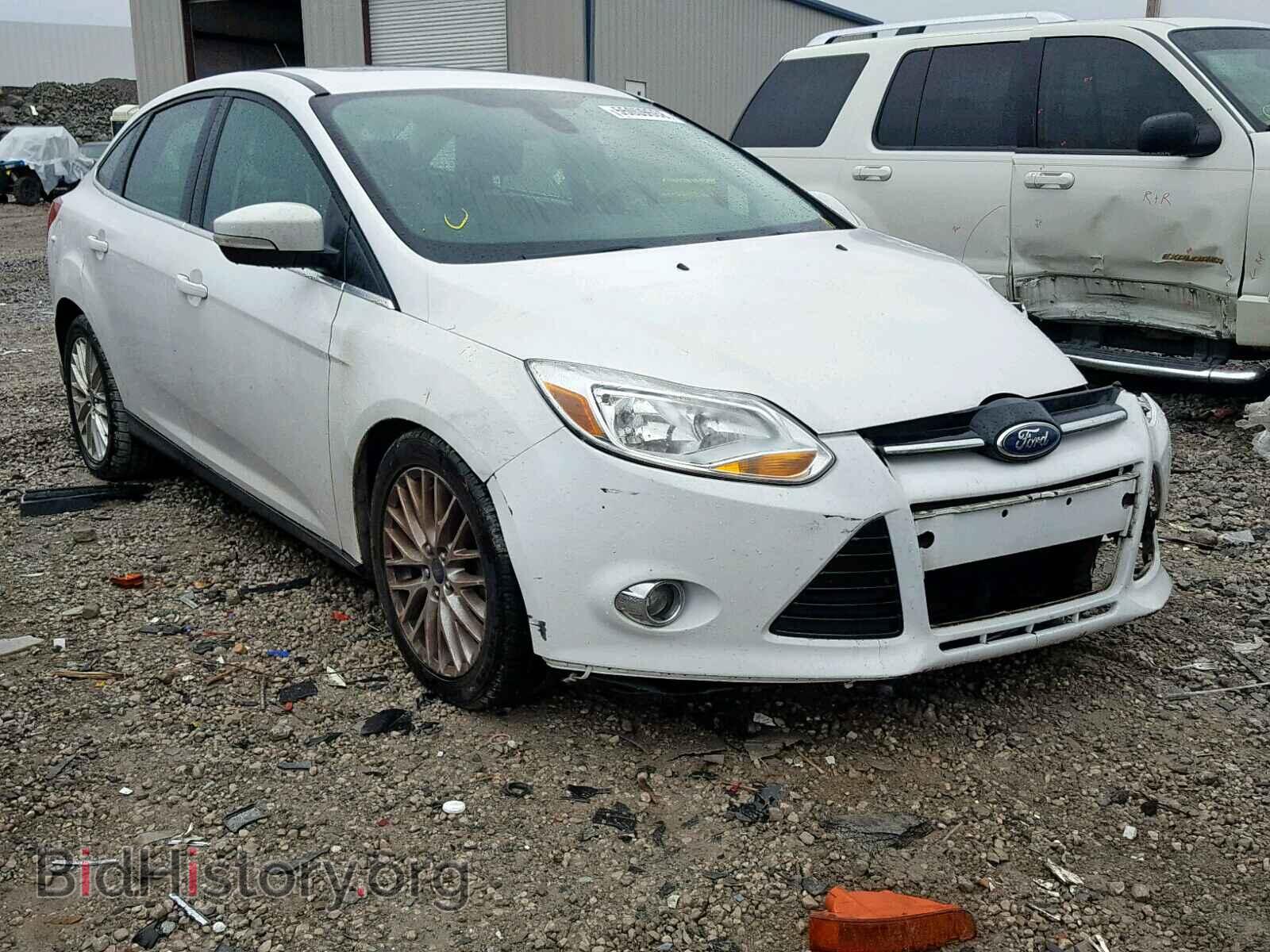 Photo 1FAHP3H28CL324991 - FORD FOCUS 2012