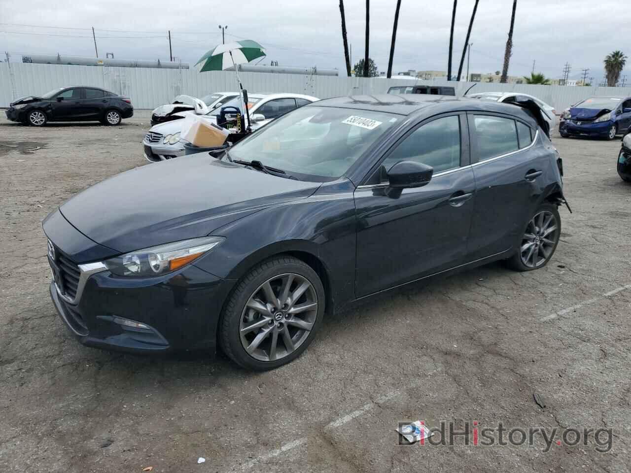 Photo 3MZBN1L33JM231444 - MAZDA 3 2018