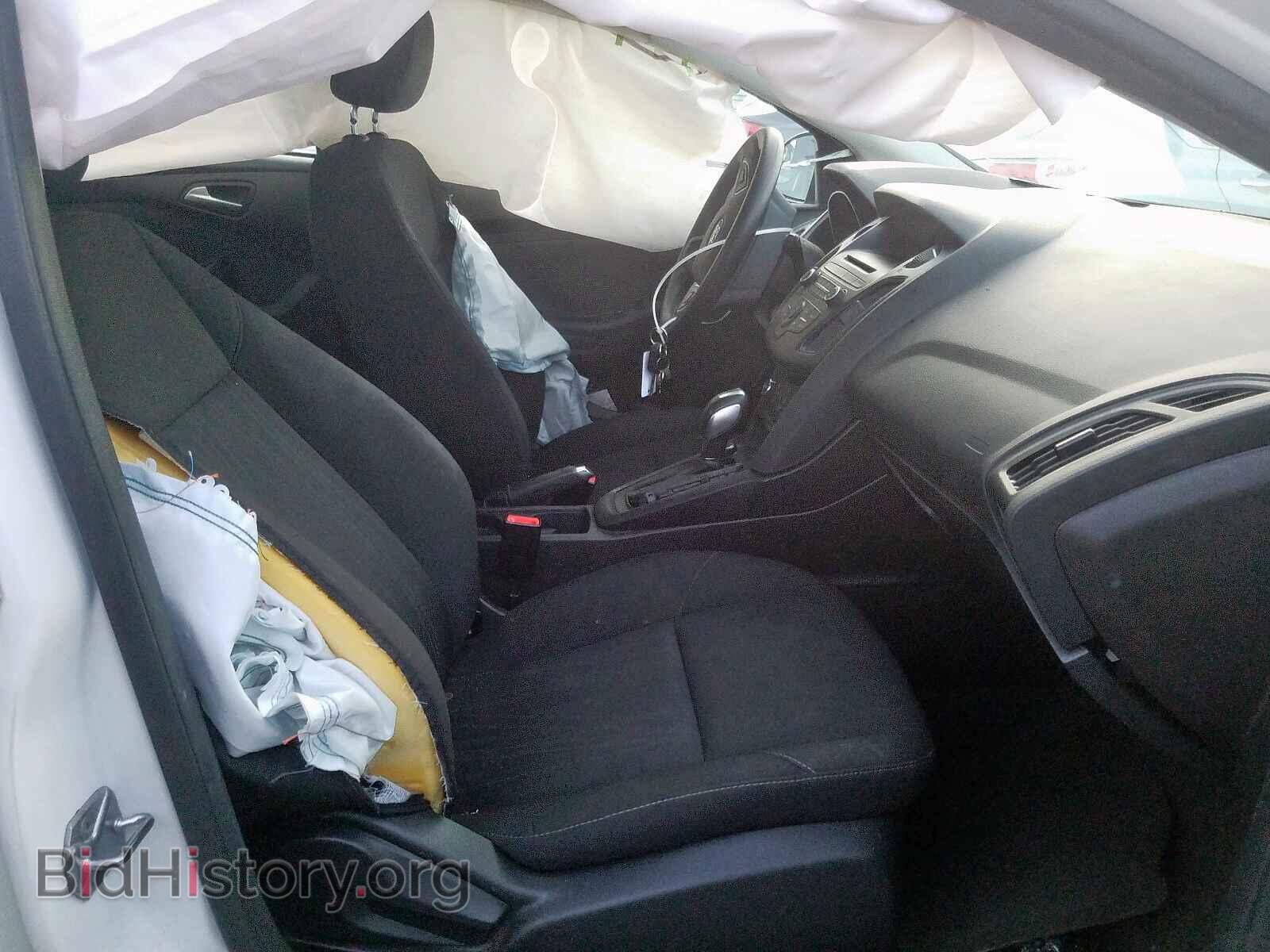 2016 FORD FOCUS SE - VIN: 1FADP3F2XGL385217 - Фото 5