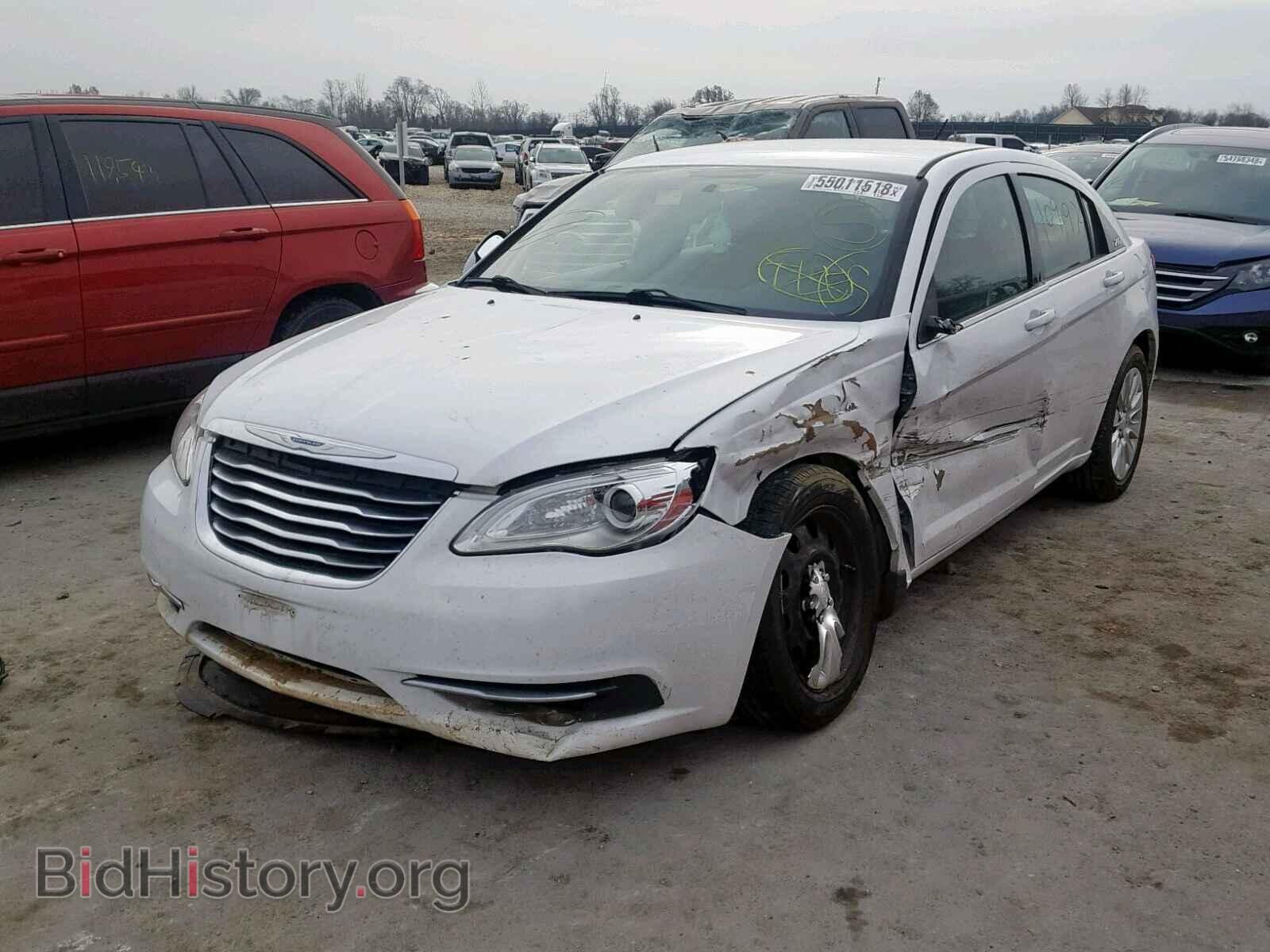 2013 CHRYSLER 200 - VIN: 1C3CCBAB9DN559608 - Фото 2