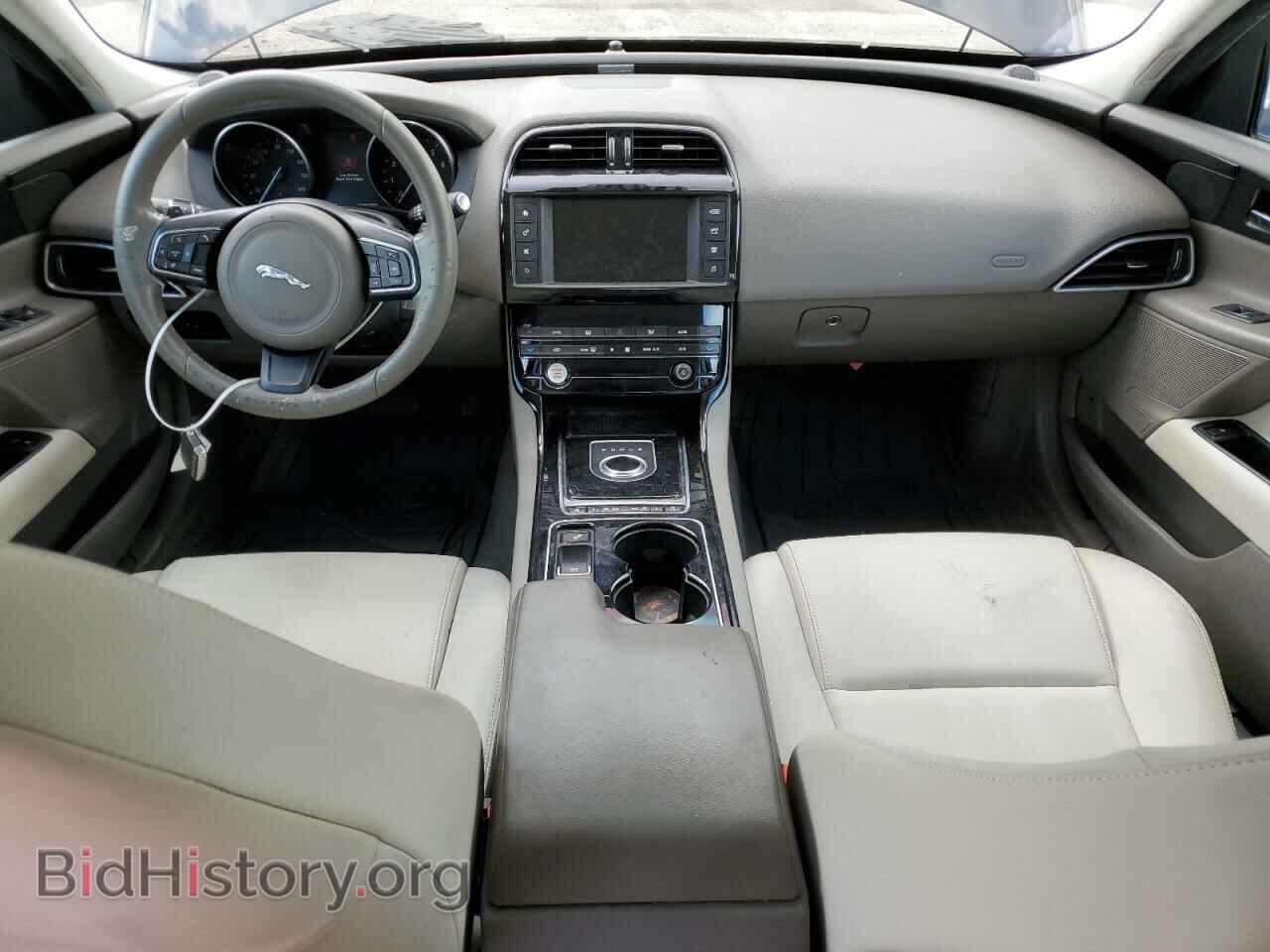 2017 JAGUAR XE - VIN: SAJAR4BG2HA961279 - Фото 8