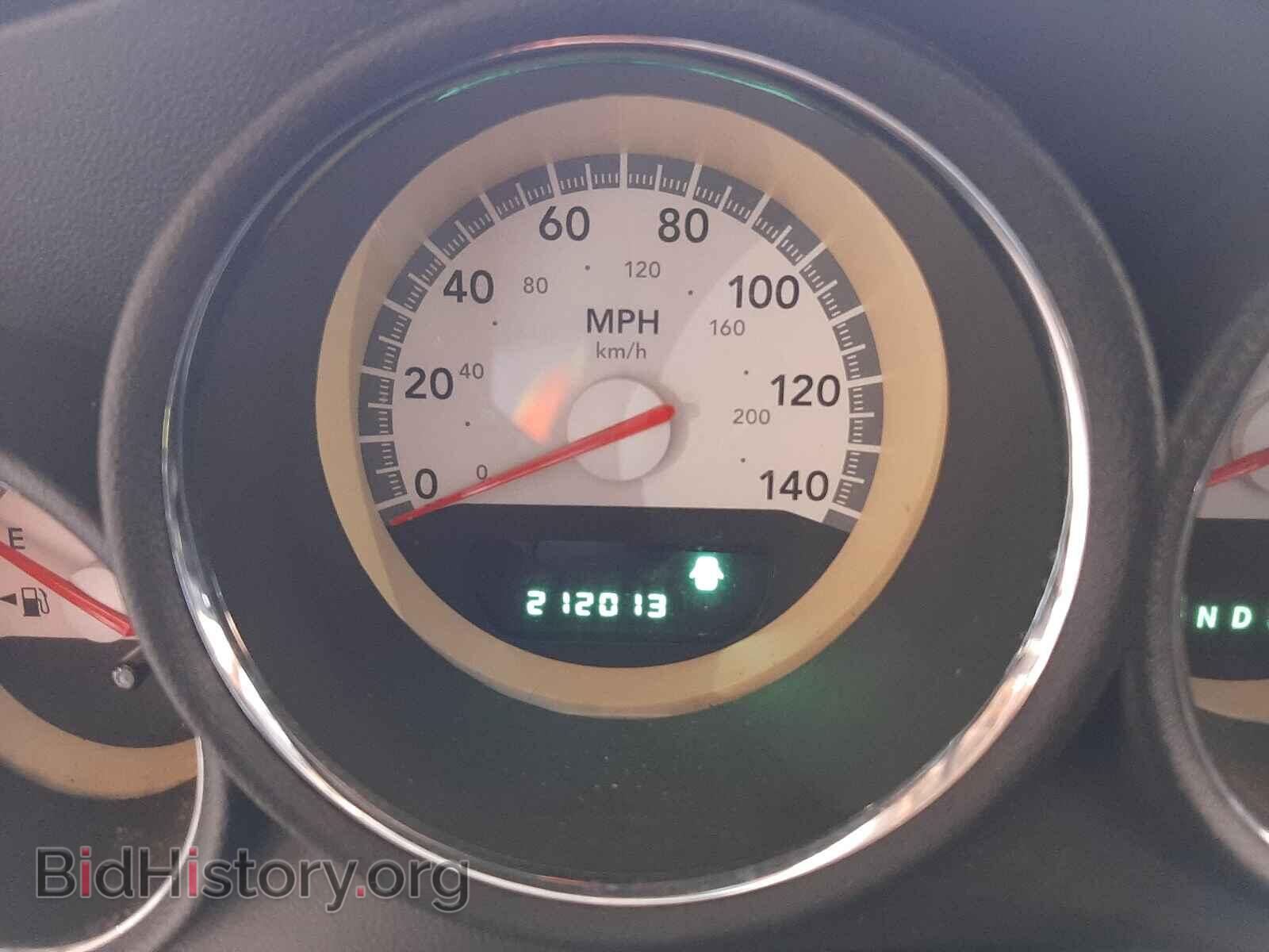 2010 DODGE CHARGER - VIN: 2B3CA4CD4AH132743 - Фото 8