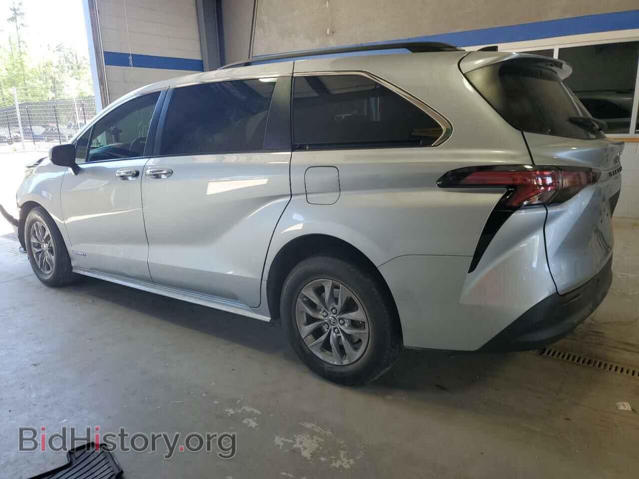 2021 TOYOTA All Models - VIN: 5TDYRKEC8MS043737 - Фото 2