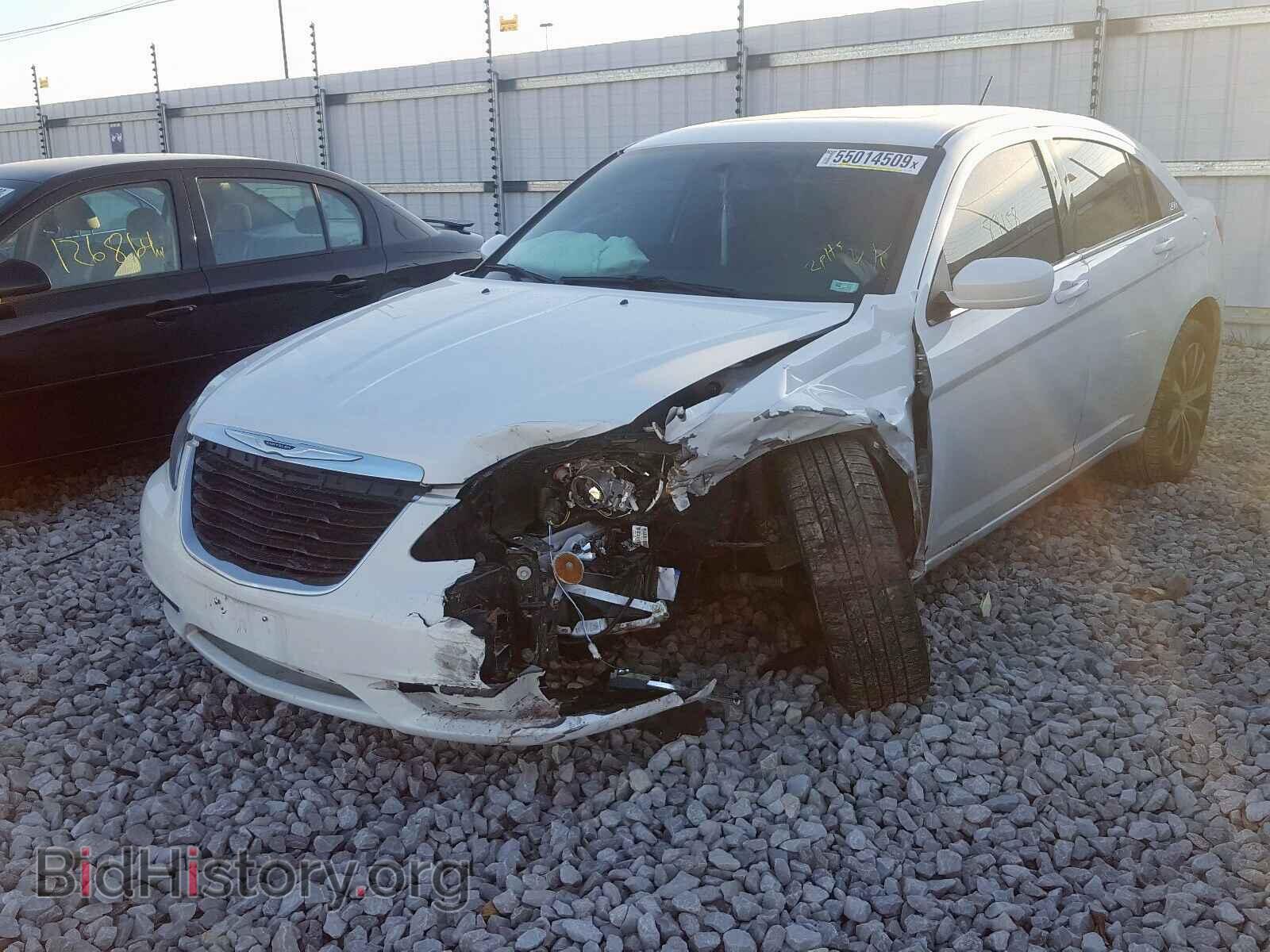 2012 CHRYSLER 200 - VIN: 1C3CCBHG9CN124152 - Фото 2