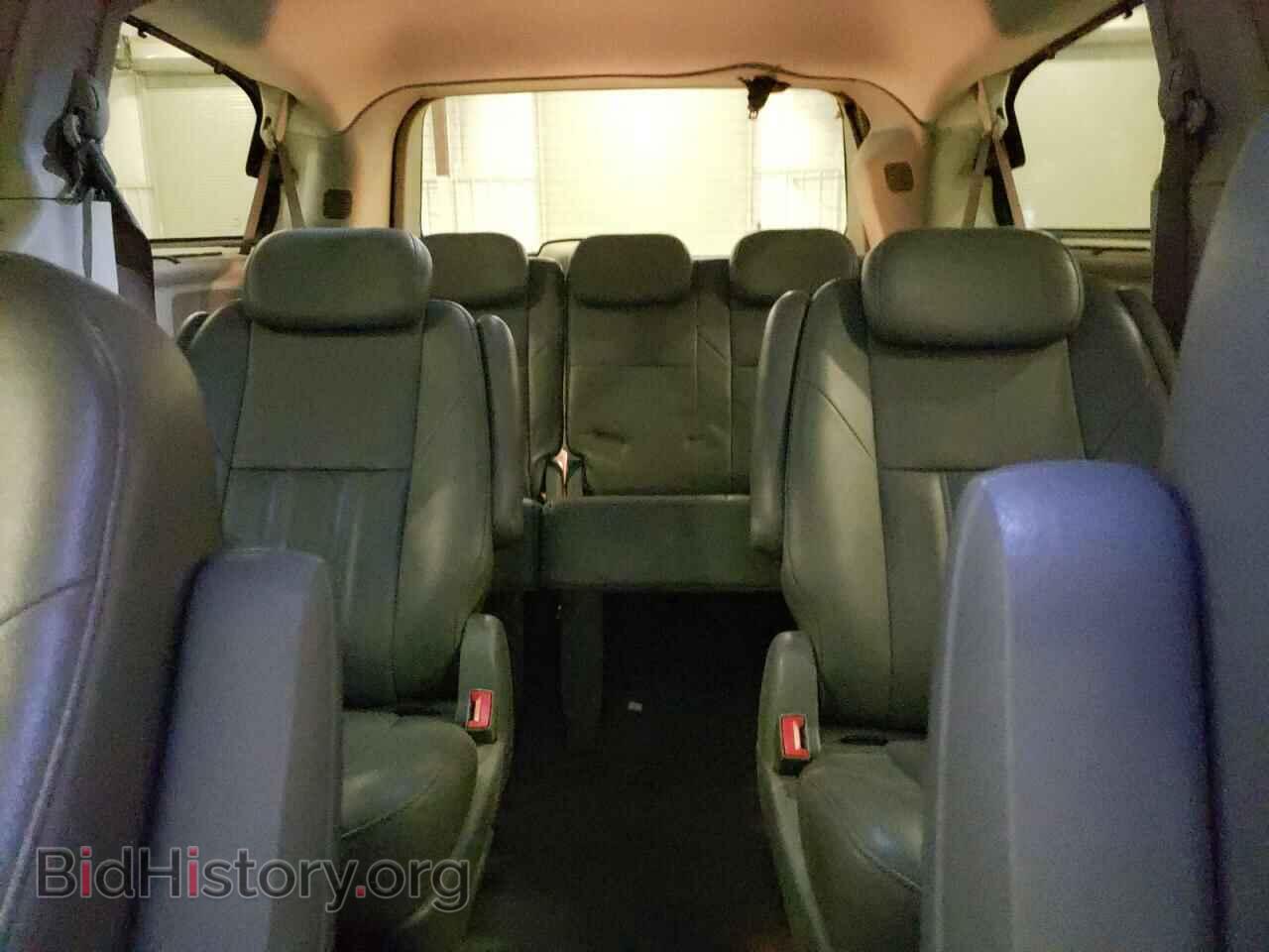 2008 CHRYSLER MINIVAN - VIN: 2A8HR54P28R782342 - Фото 10