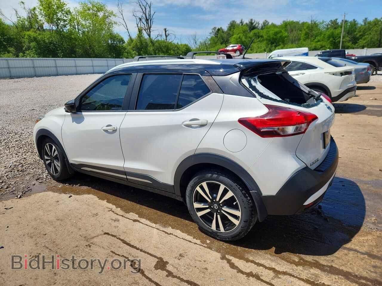 2019 NISSAN KICKS - VIN: 3N1CP5CU3KL483660 - Фото 2