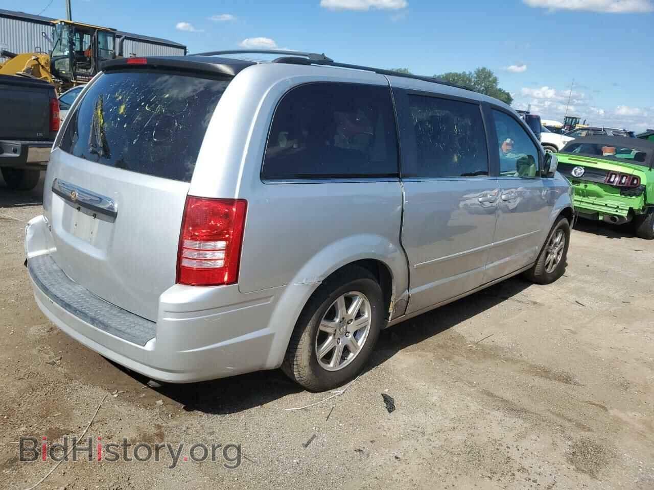 2008 CHRYSLER MINIVAN - VIN: 2A8HR54P28R635485 - Фото 3