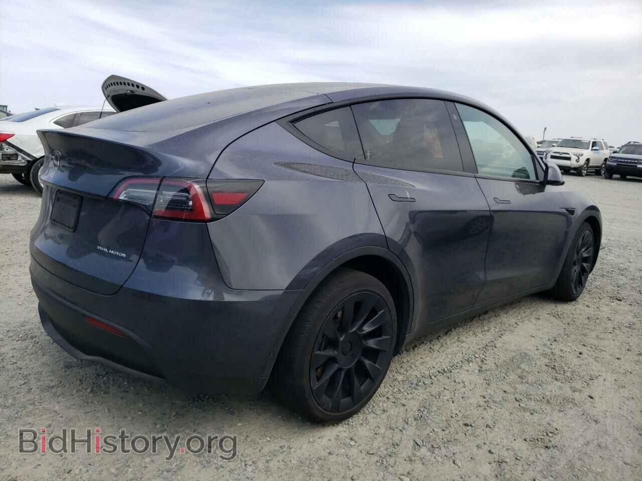 2022 TESLA MODEL Y - VIN: 7SAYGAEE3NF492611 - Фото 3