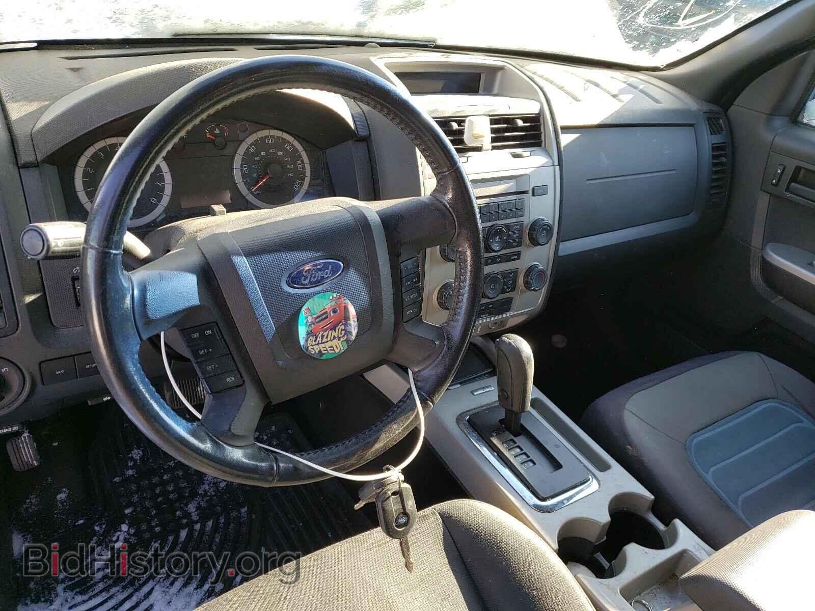 2011 FORD ESCAPE - VIN: 1FMCU9D72BKA75962 - Фото 9