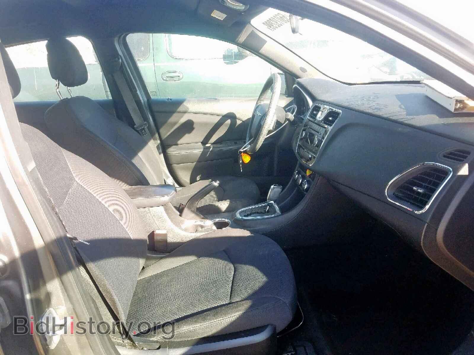 2013 CHRYSLER 200 - VIN: 1C3CCBAB0DN670662 - Фото 5