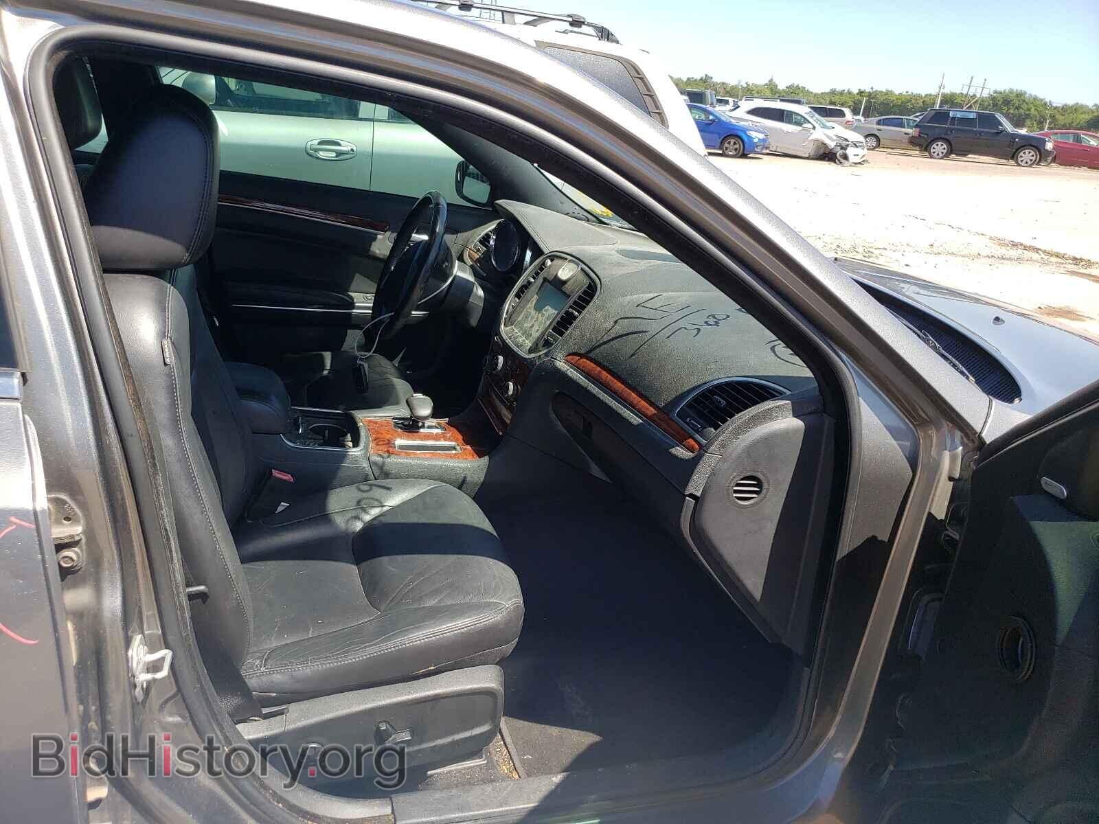 2012 CHRYSLER 300 - VIN: 2C3CCACG3CH209448 - Фото 5
