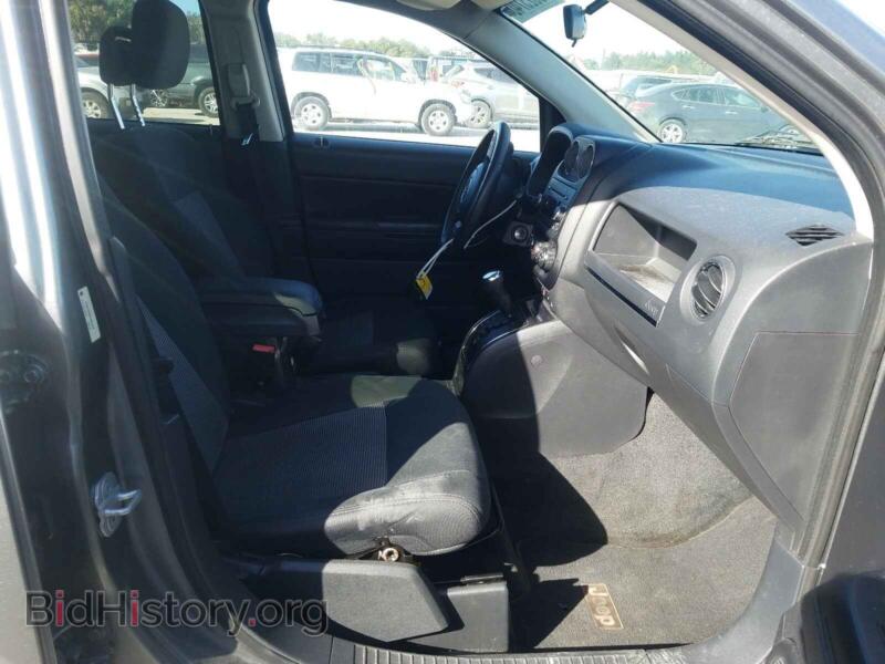 2012 Jeep COMPASS (VIN 1C4NJCEB0CD634419) — photo 5 of 10