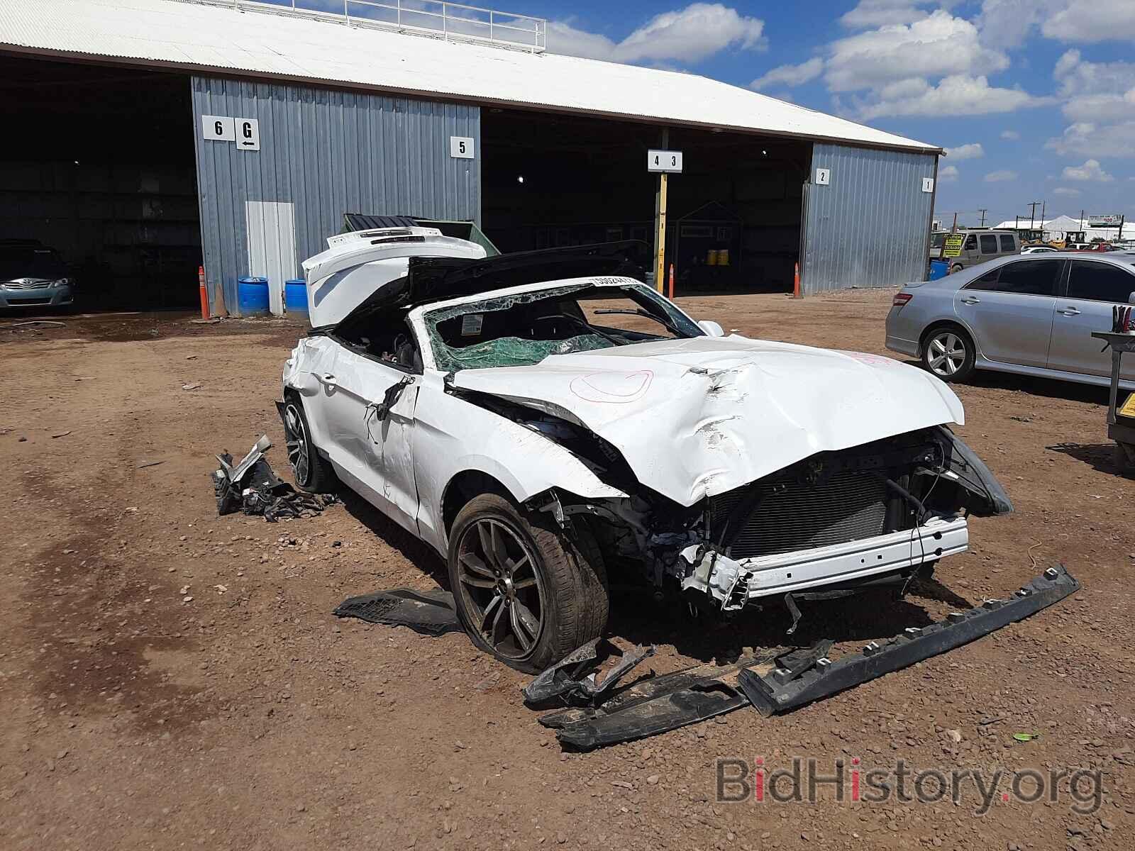Photo 1FATP8UH3G5222977 - FORD MUSTANG 2016