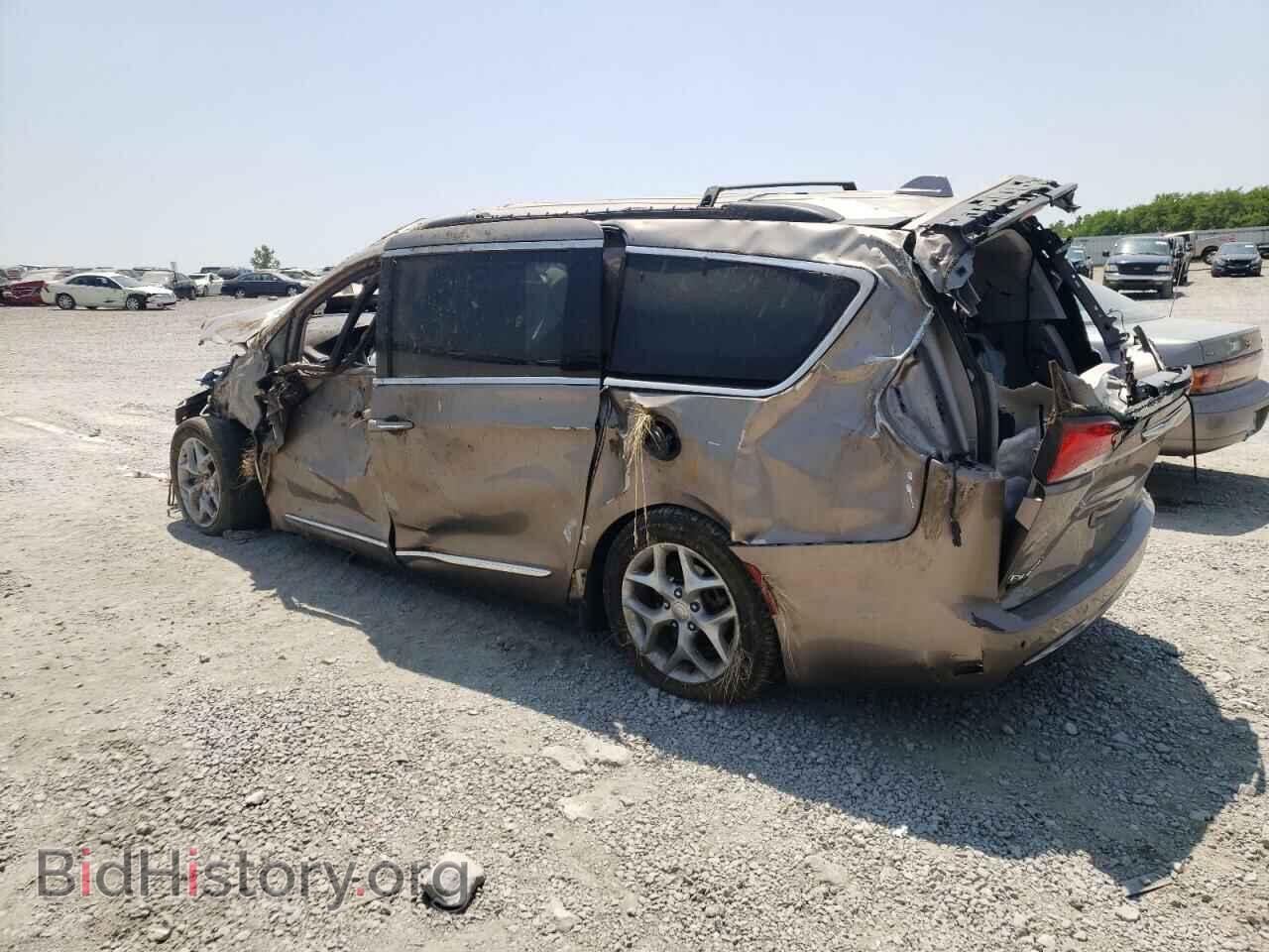 2017 CHRYSLER PACIFICA - VIN: 2C4RC1BGXHR668629 - Photo 2