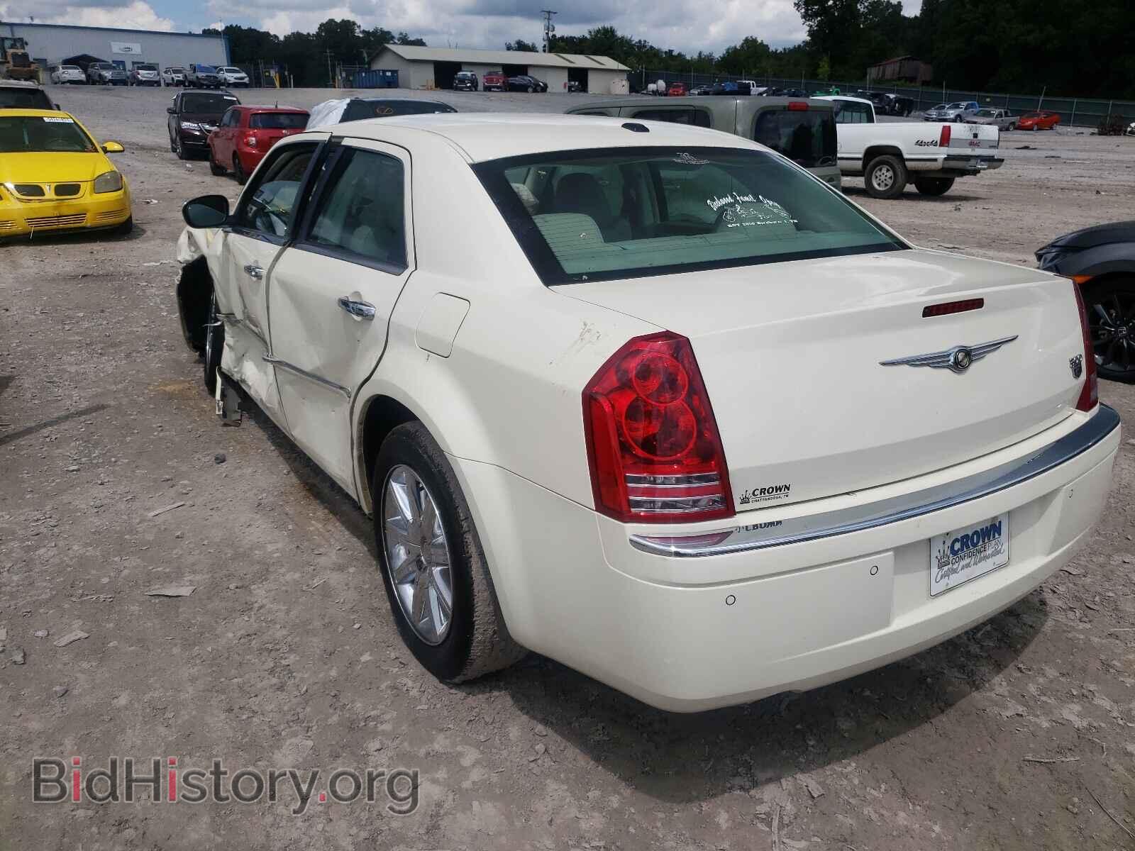2010 CHRYSLER 300 - VIN: 2C3CA6CT6AH141398 - Фото 3