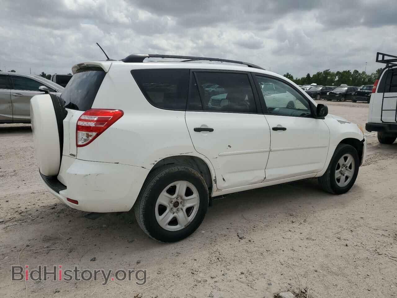 2011 TOYOTA RAV4 - VIN: 2T3BF4DV5BW104440 - Фото 3