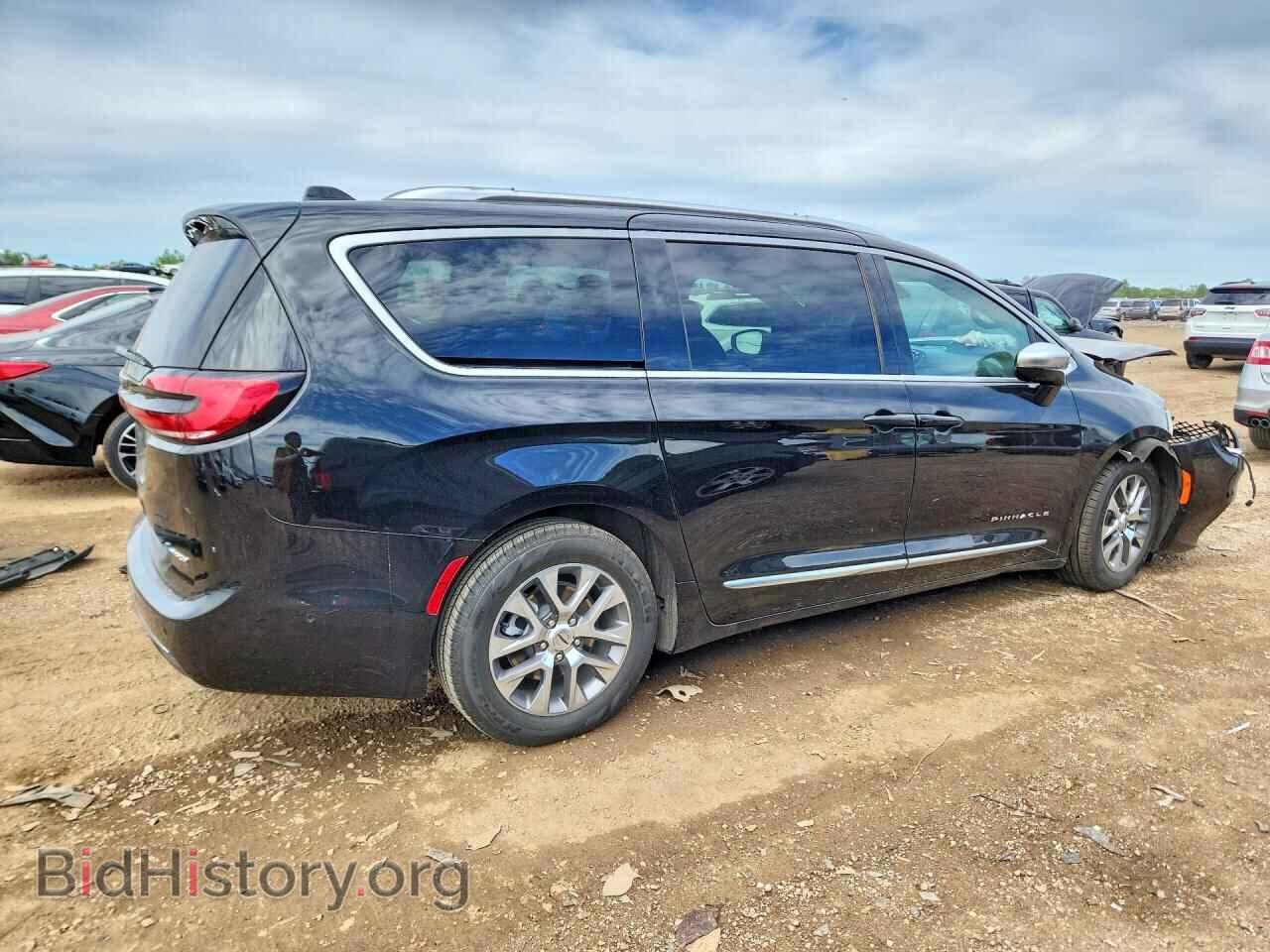 2025 CHRYSLER PACIFICA - VIN: 2C4RC1N70SR528639 - Photo 3