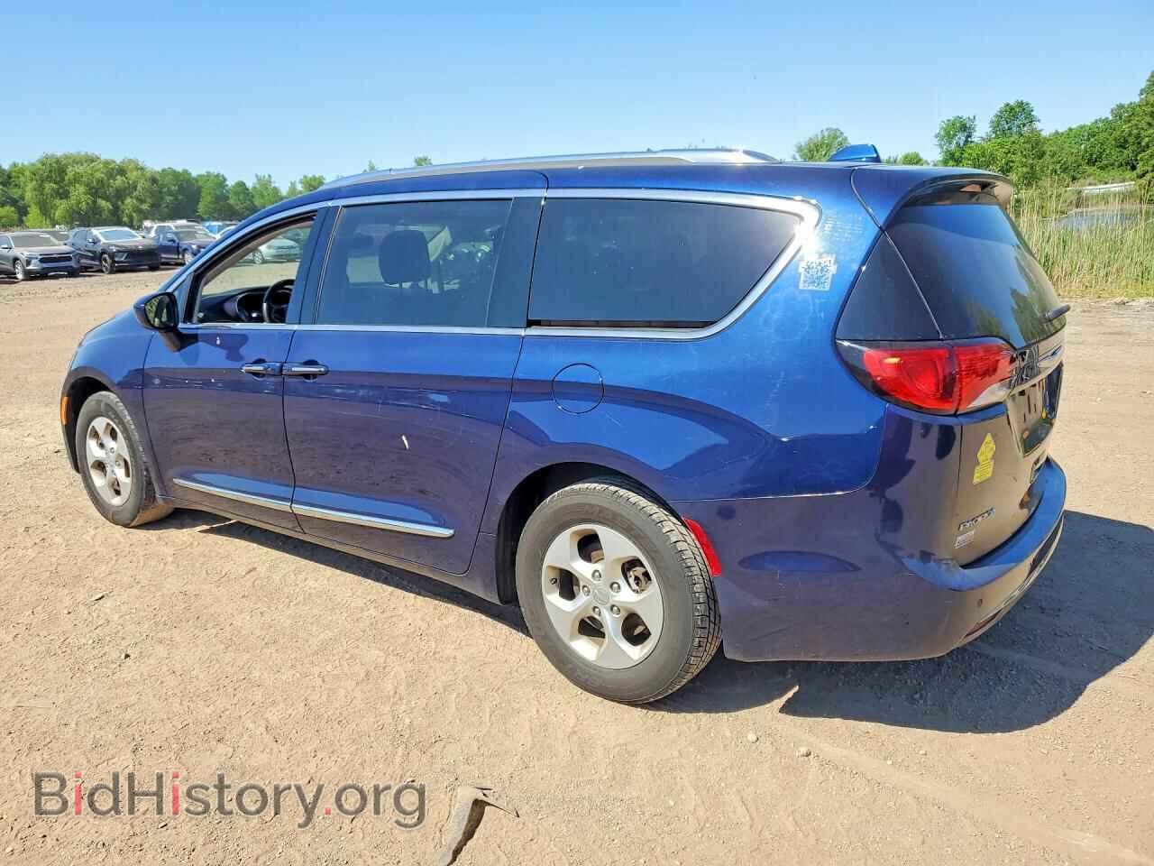 2017 CHRYSLER PACIFICA - VIN: 2C4RC1EG7HR588796 - Фото 2